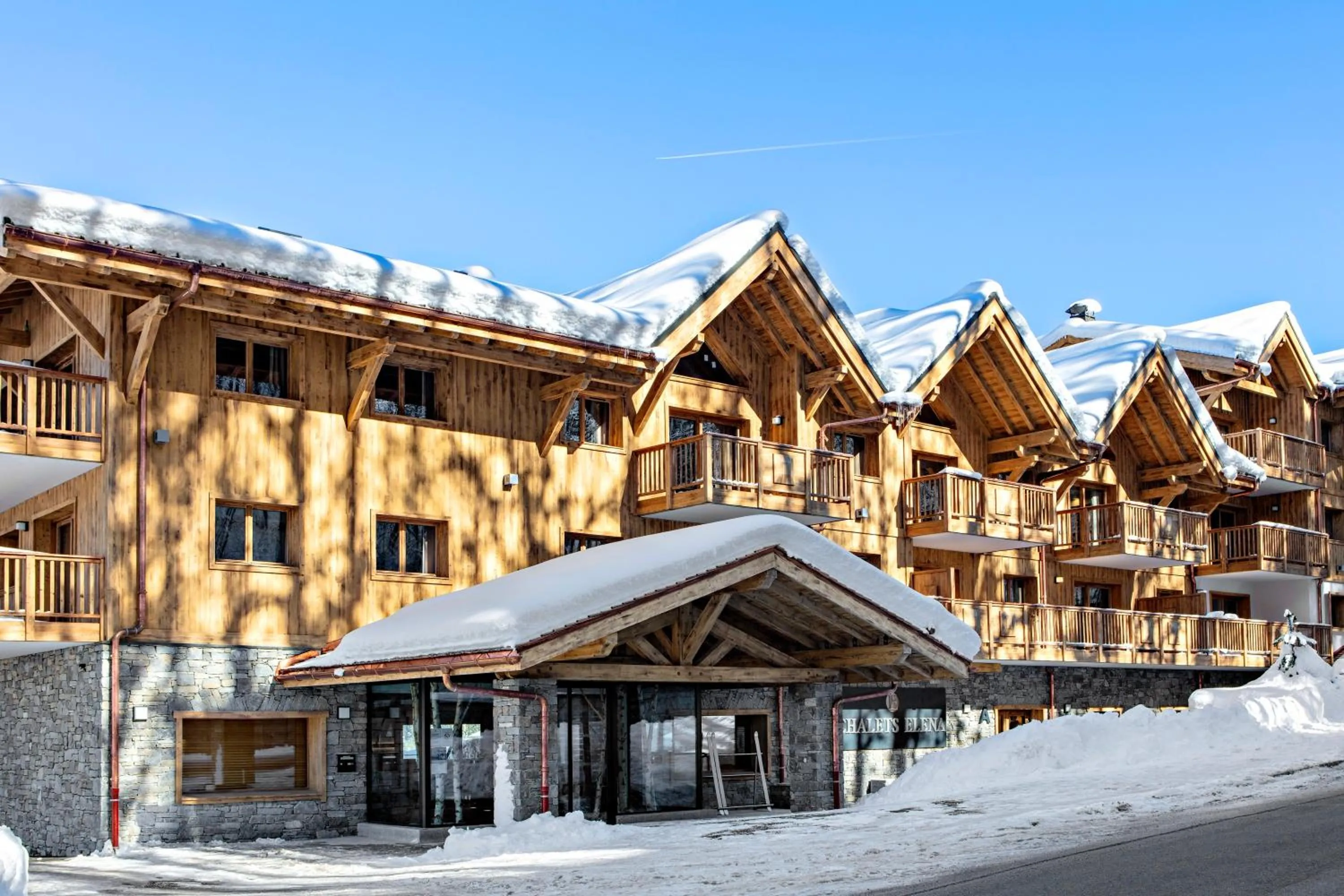 Facade/entrance in MGM Hôtels & Résidences - Résidence Chalets Elena