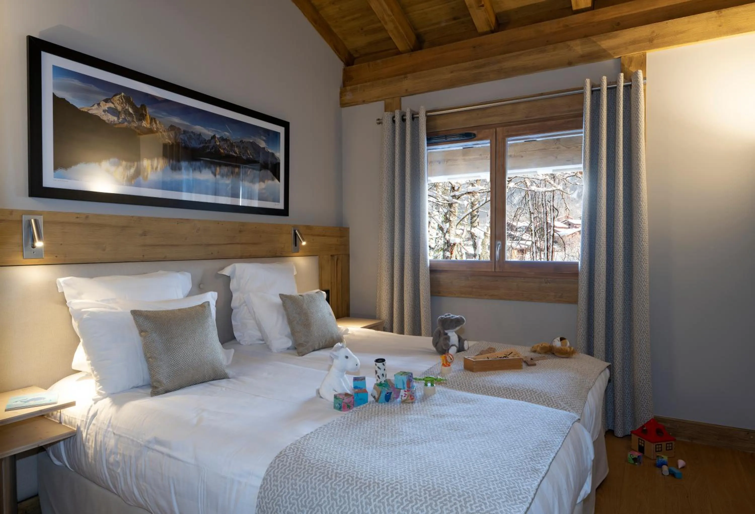 Bed in MGM Hôtels & Résidences - Résidence Chalets Elena