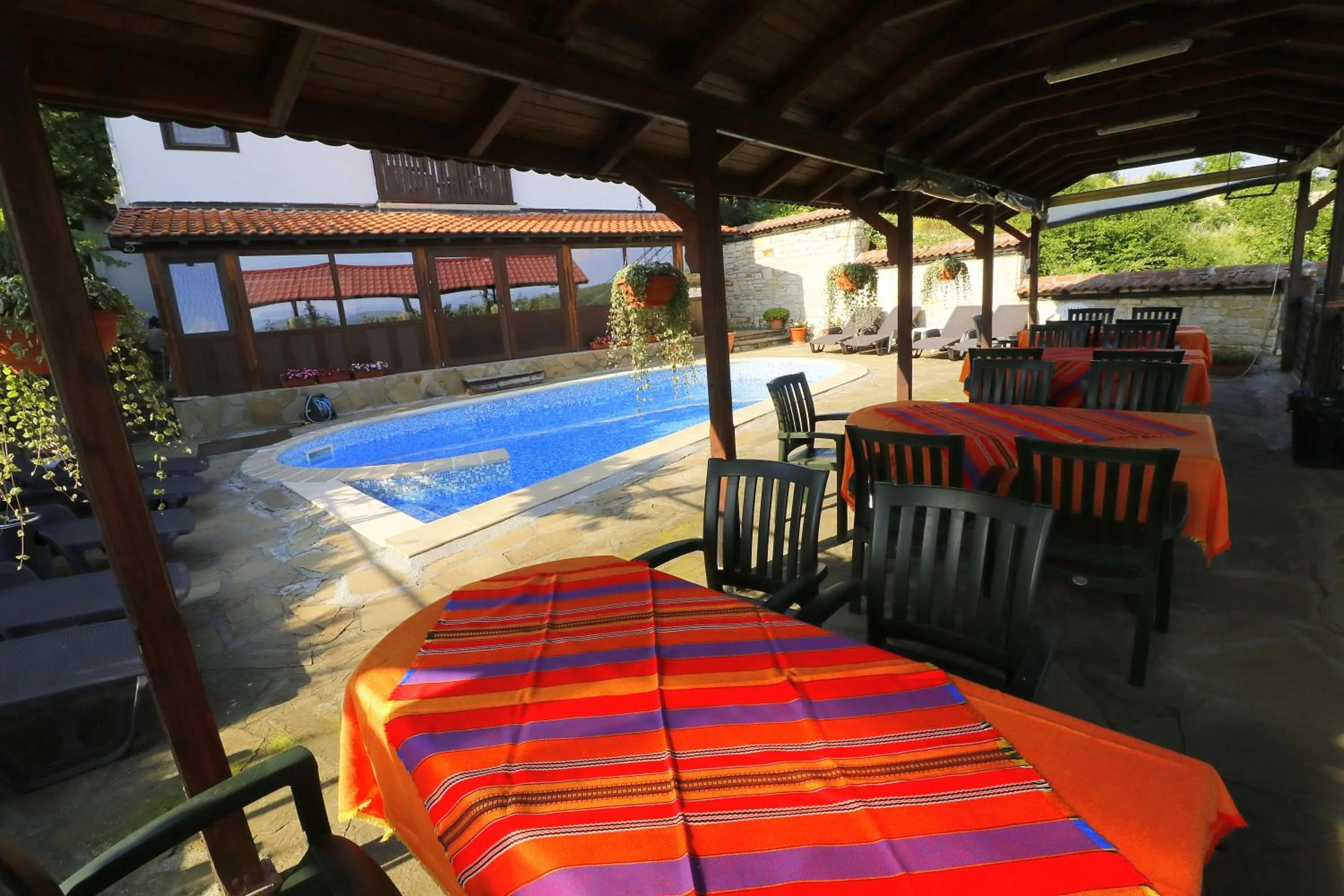Swimming pool in Family Hotel Arbanashka Sreshta