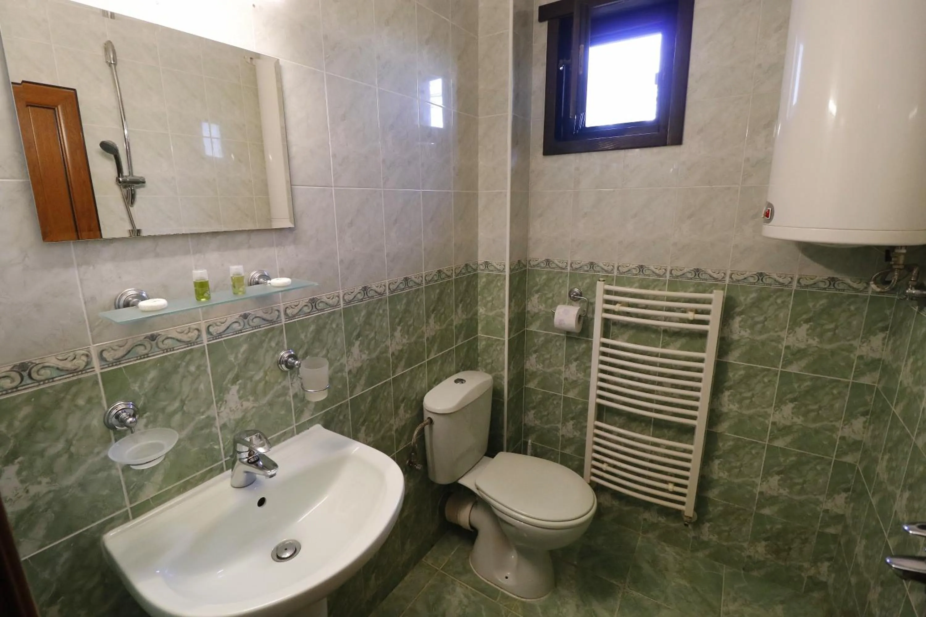Bathroom in Family Hotel Arbanashka Sreshta