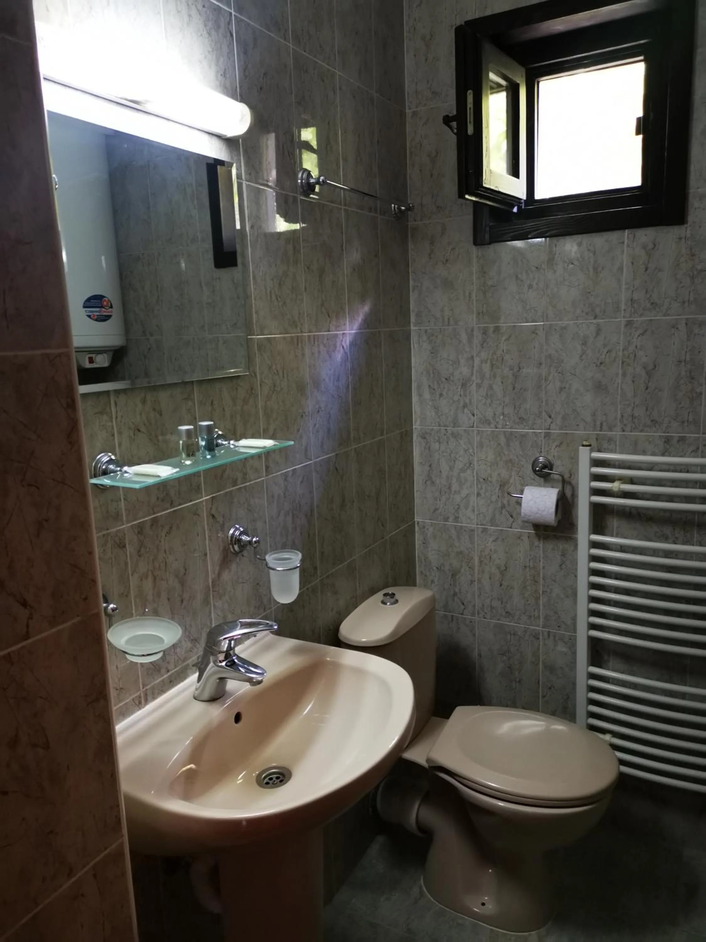 Bathroom in Family Hotel Arbanashka Sreshta