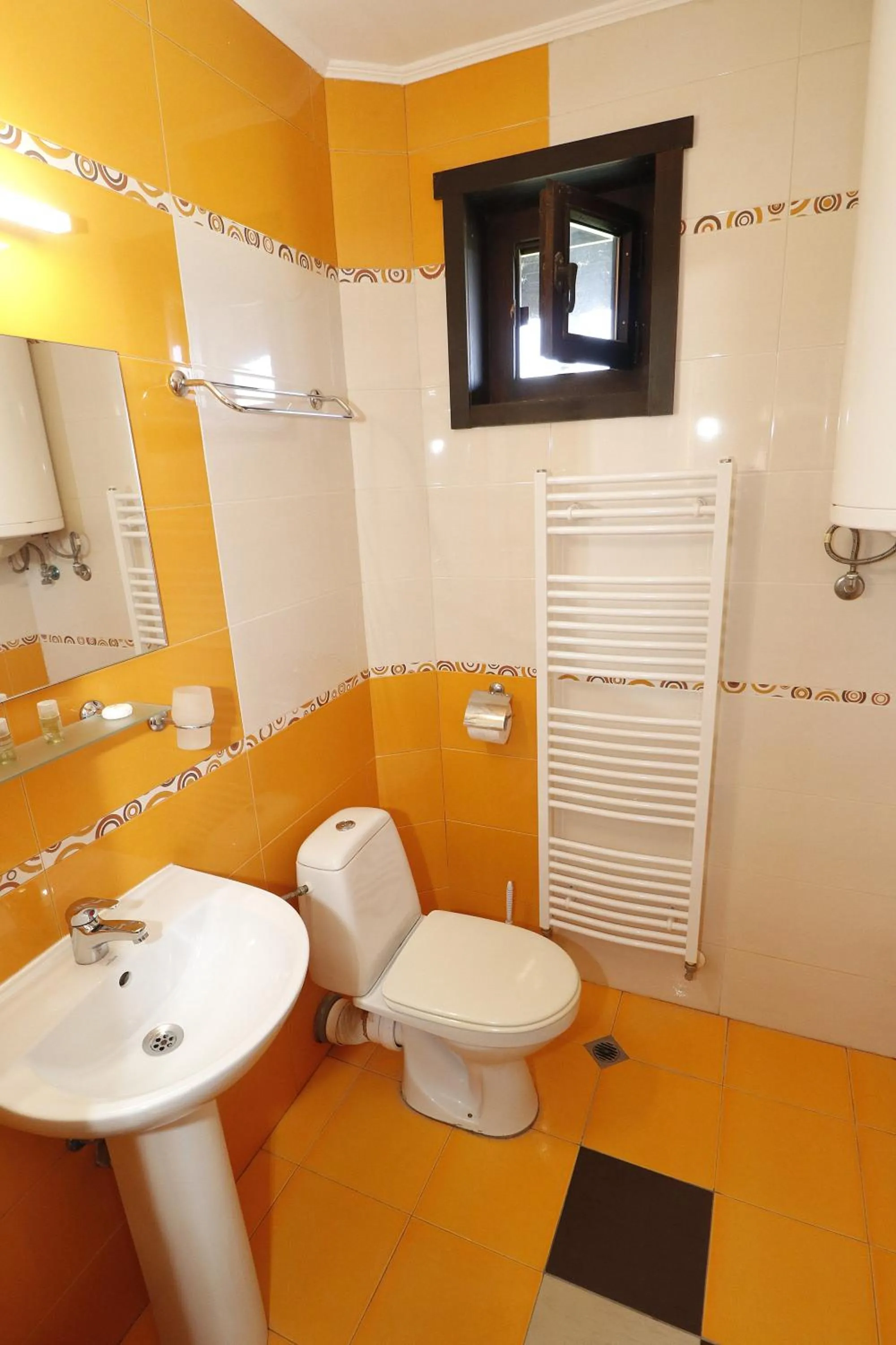 Bathroom in Family Hotel Arbanashka Sreshta