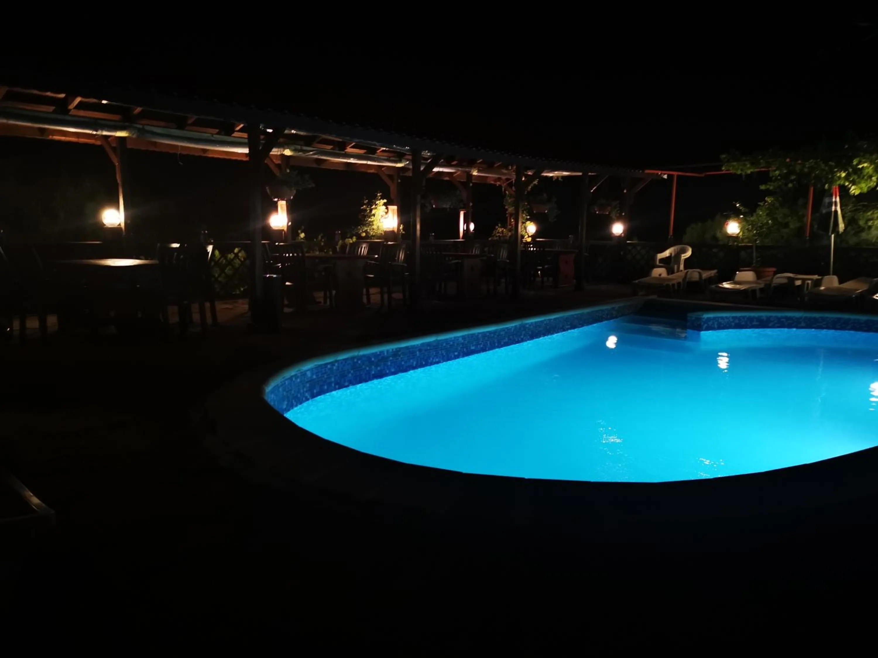 Night in Family Hotel Arbanashka Sreshta