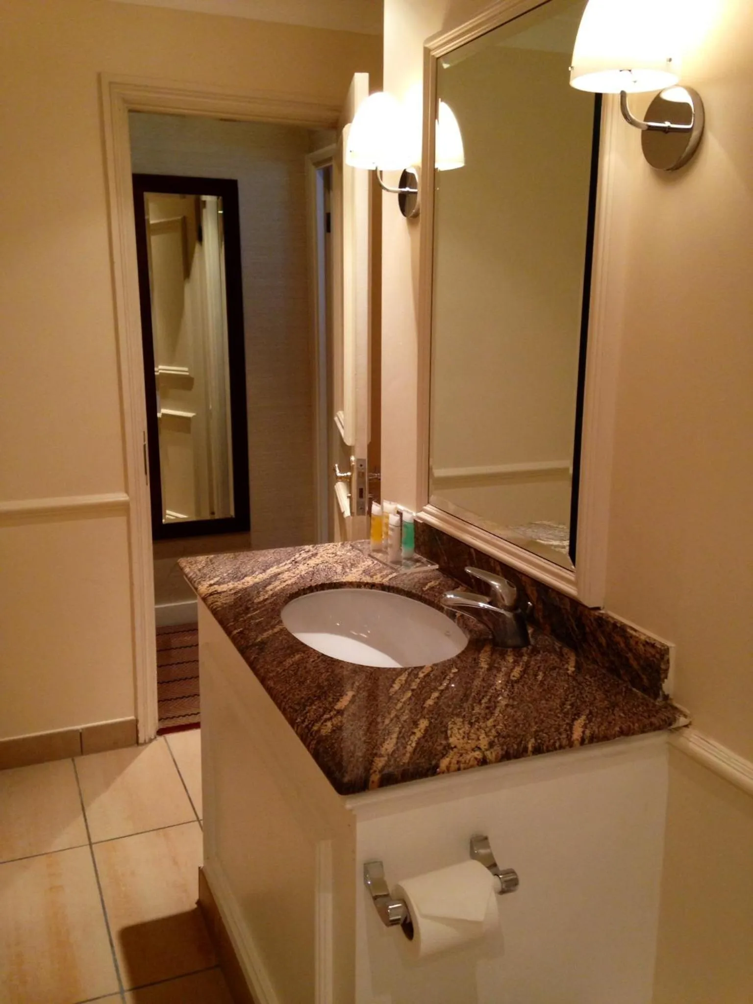 Bathroom in The Colonnade