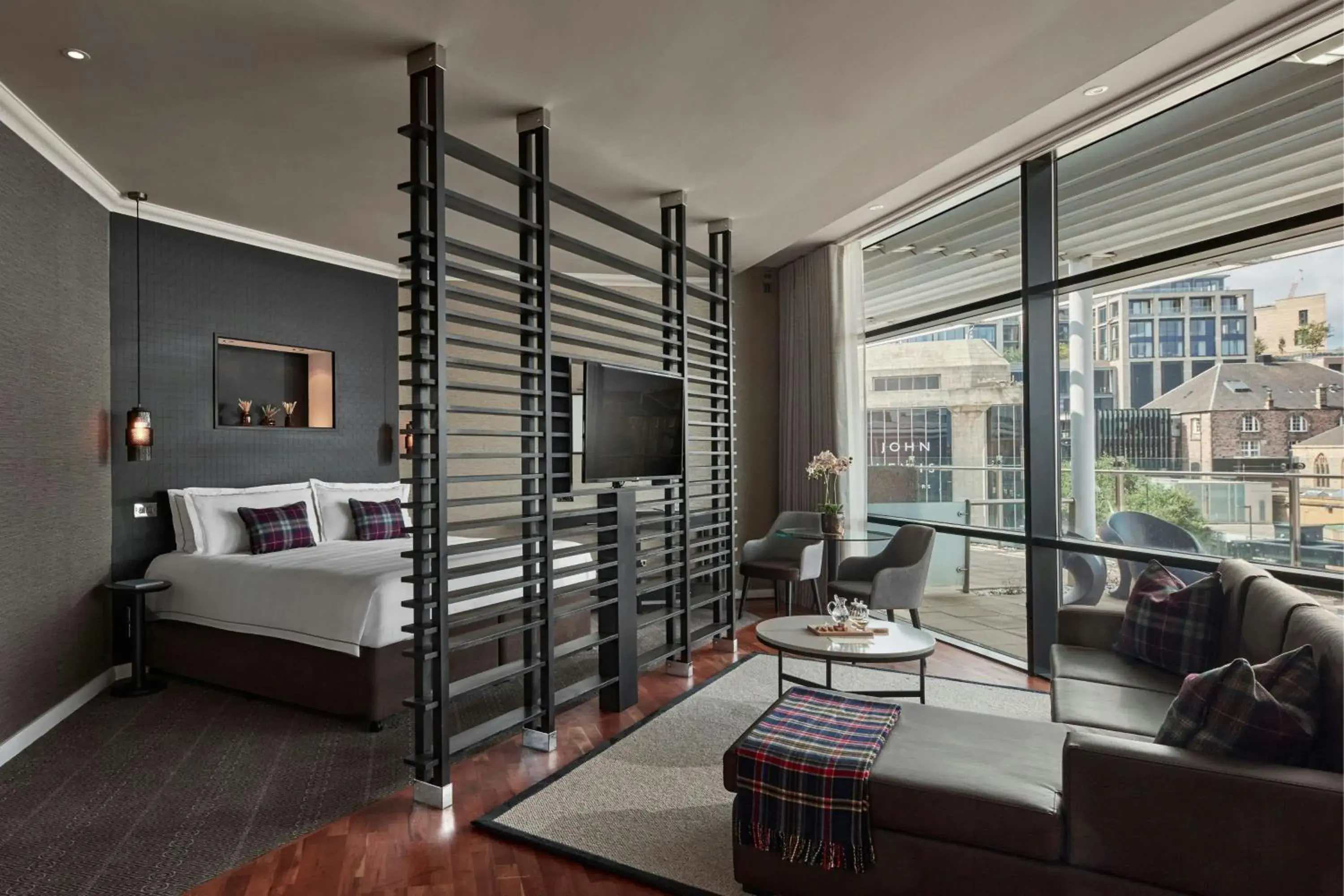 Photo of the whole room, Bed in The Glasshouse, Autograph Collection Photo of the whole room, Bed in The Glasshouse, Autograph Collection