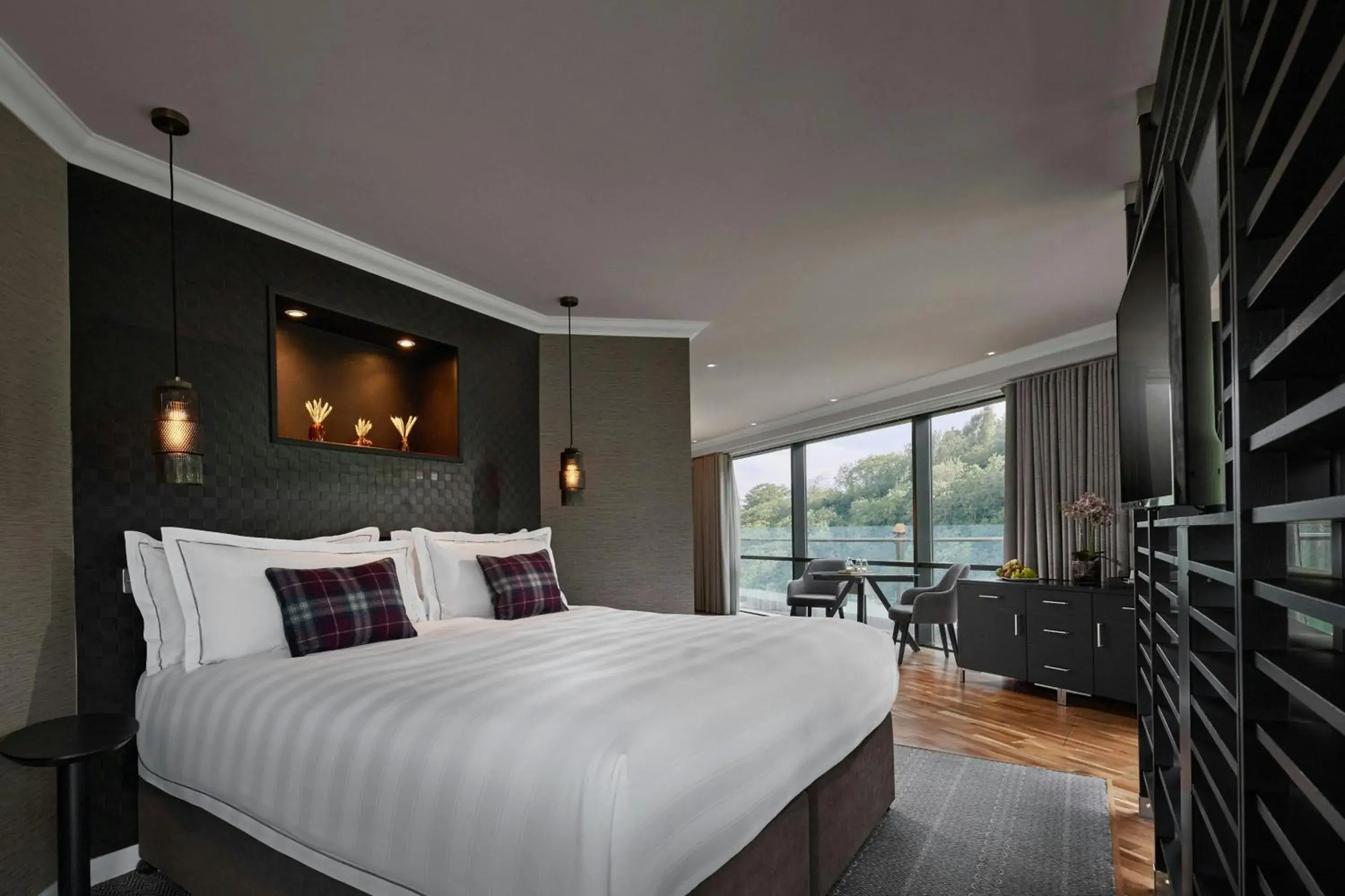 Photo of the whole room, Bed in The Glasshouse, Autograph Collection Photo of the whole room, Bed in The Glasshouse, Autograph Collection