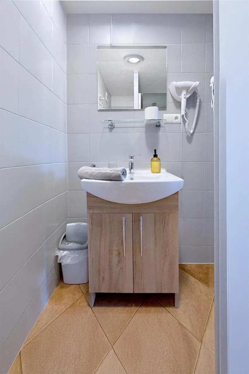 Toilet in Willa Elżbieta - komfortowy wypoczynek, znakomite recenzje Gości