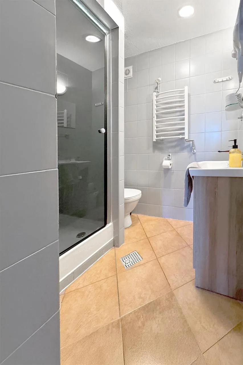 Shower in Willa Elżbieta - komfortowy wypoczynek, znakomite recenzje Gości