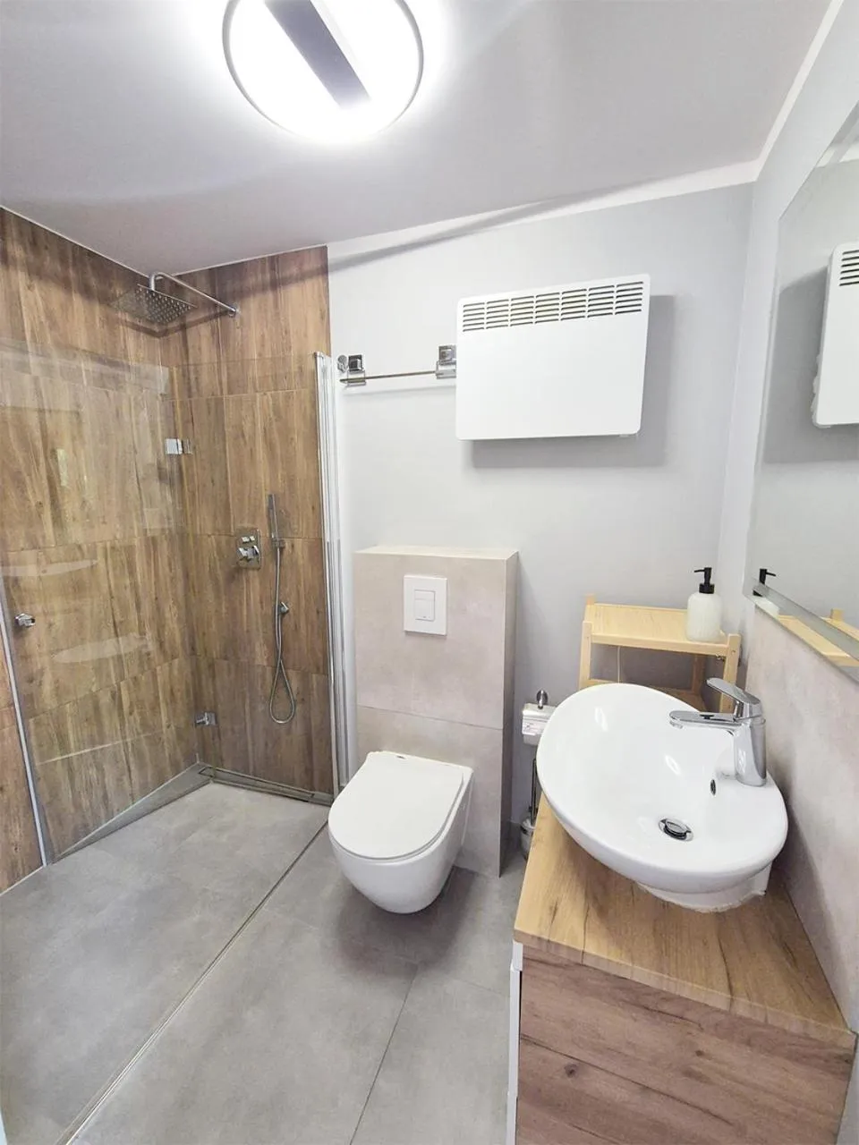 Shower in Willa Elżbieta - komfortowy wypoczynek, znakomite recenzje Gości