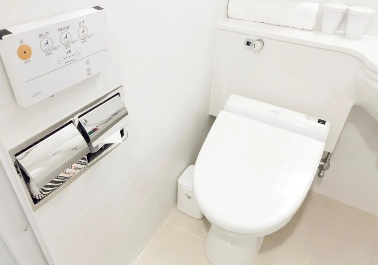 Toilet in APA Hotel Marugame Ekimae Odori