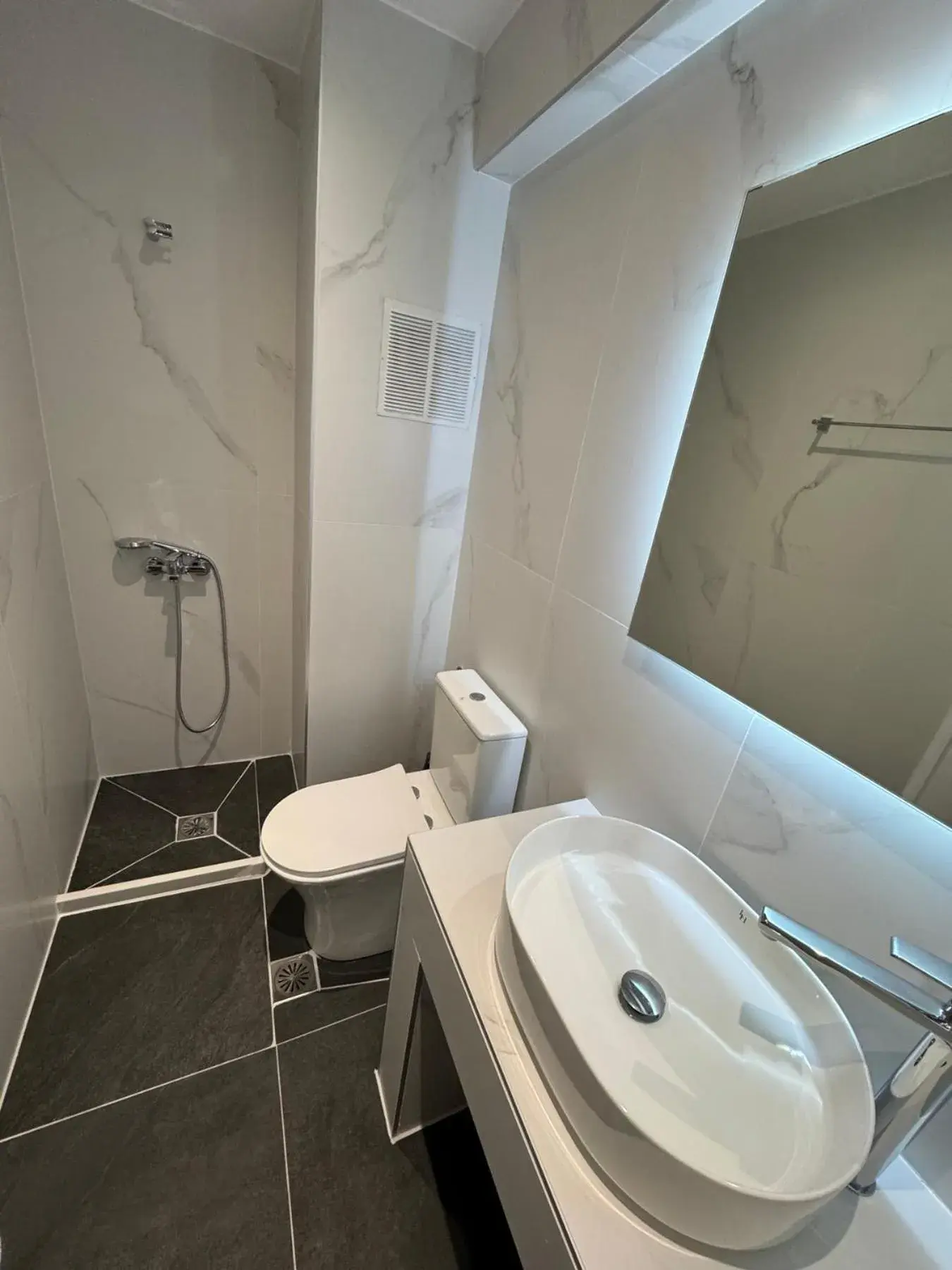 Deluxe Twin Room in Pasiphae Hotel Deluxe Twin Room in Pasiphae Hotel