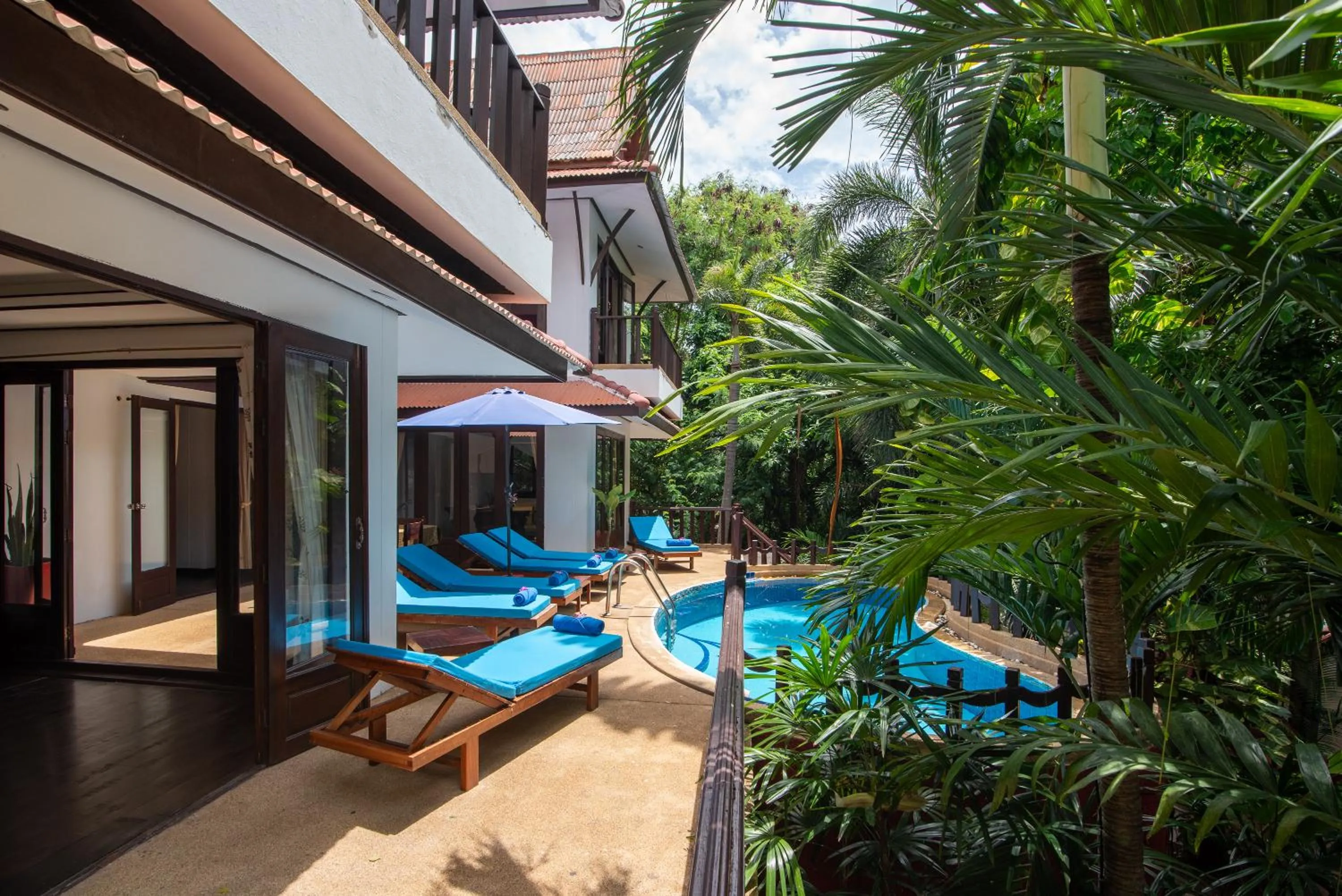 Patio in Paradise Island Estate