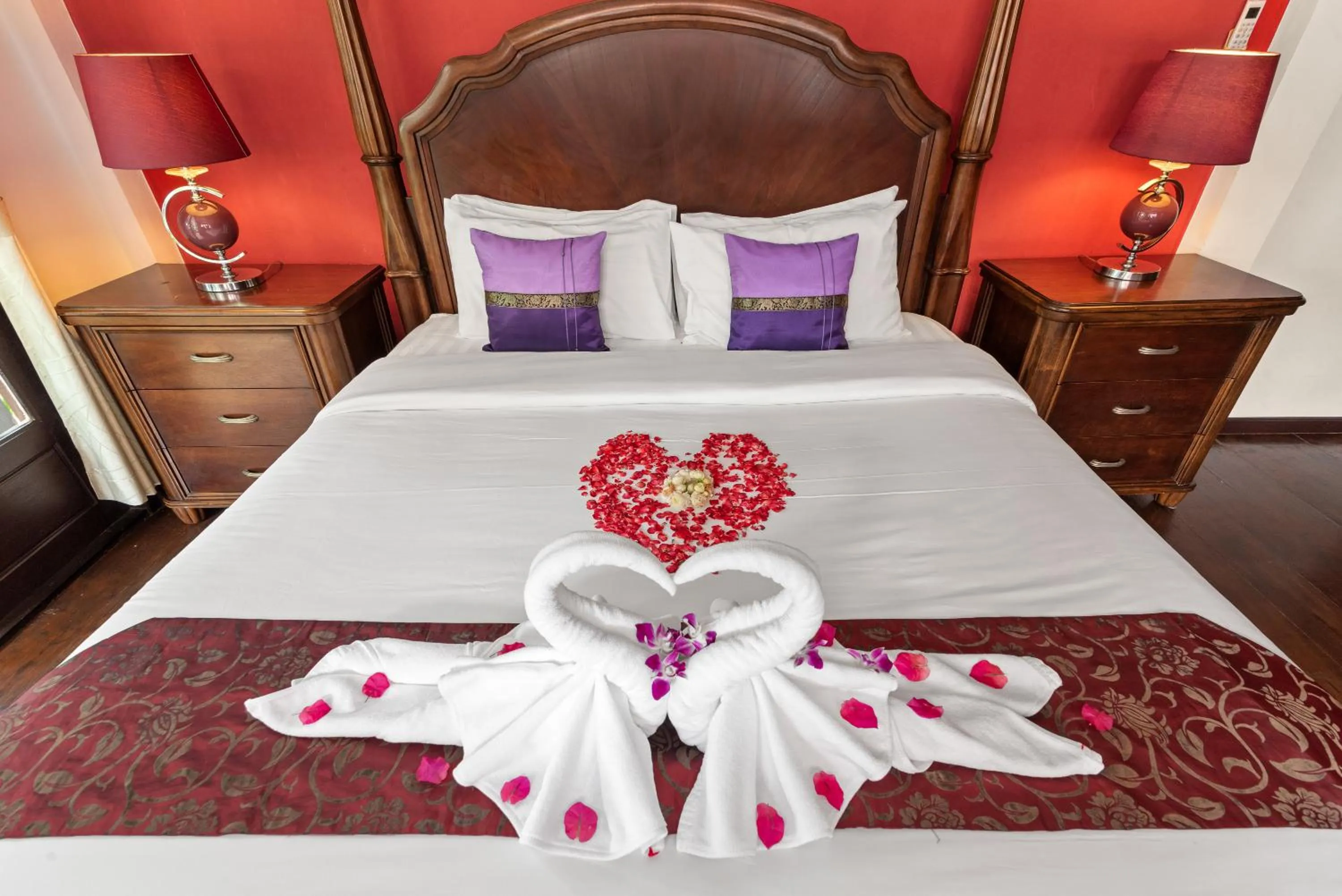 Bed in Paradise Island Estate