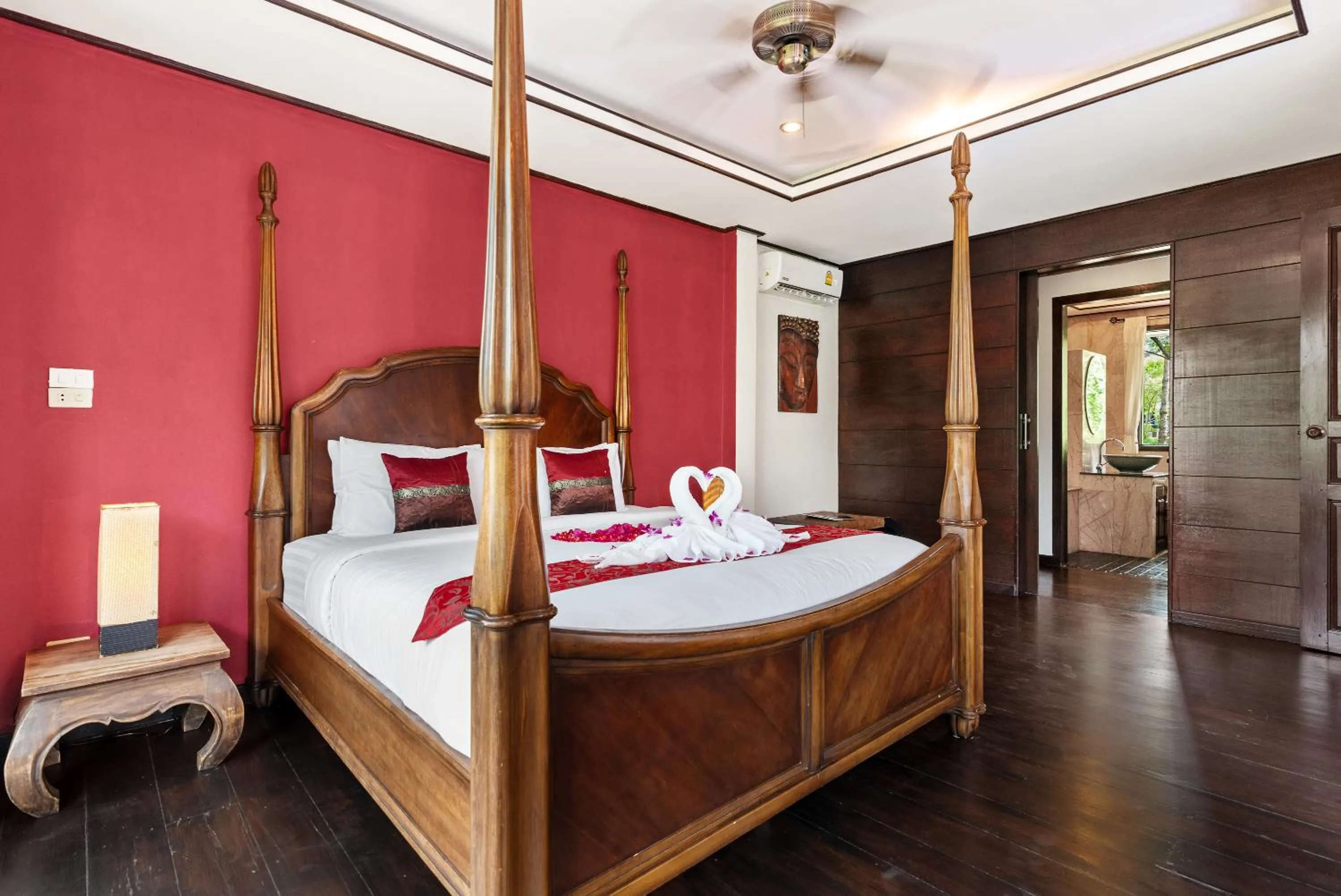 Bedroom, Bed in Paradise Island Estate