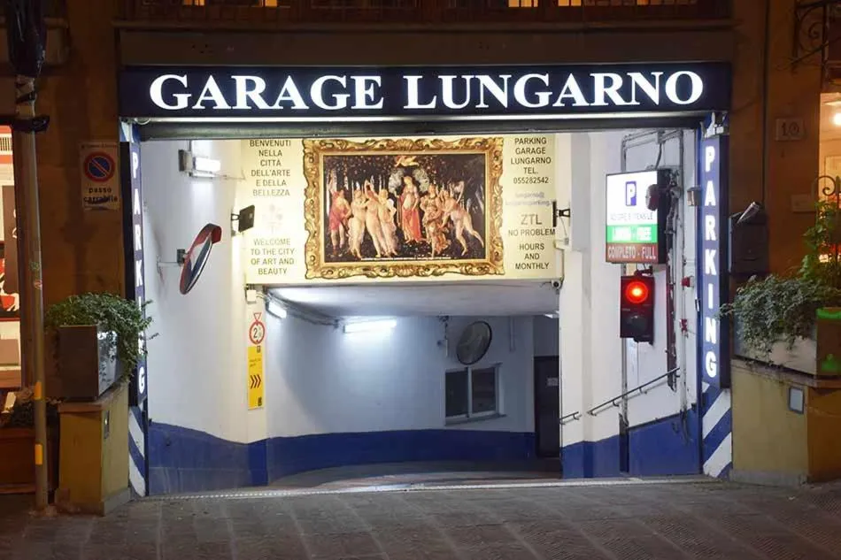 Parking in Medici Soderini