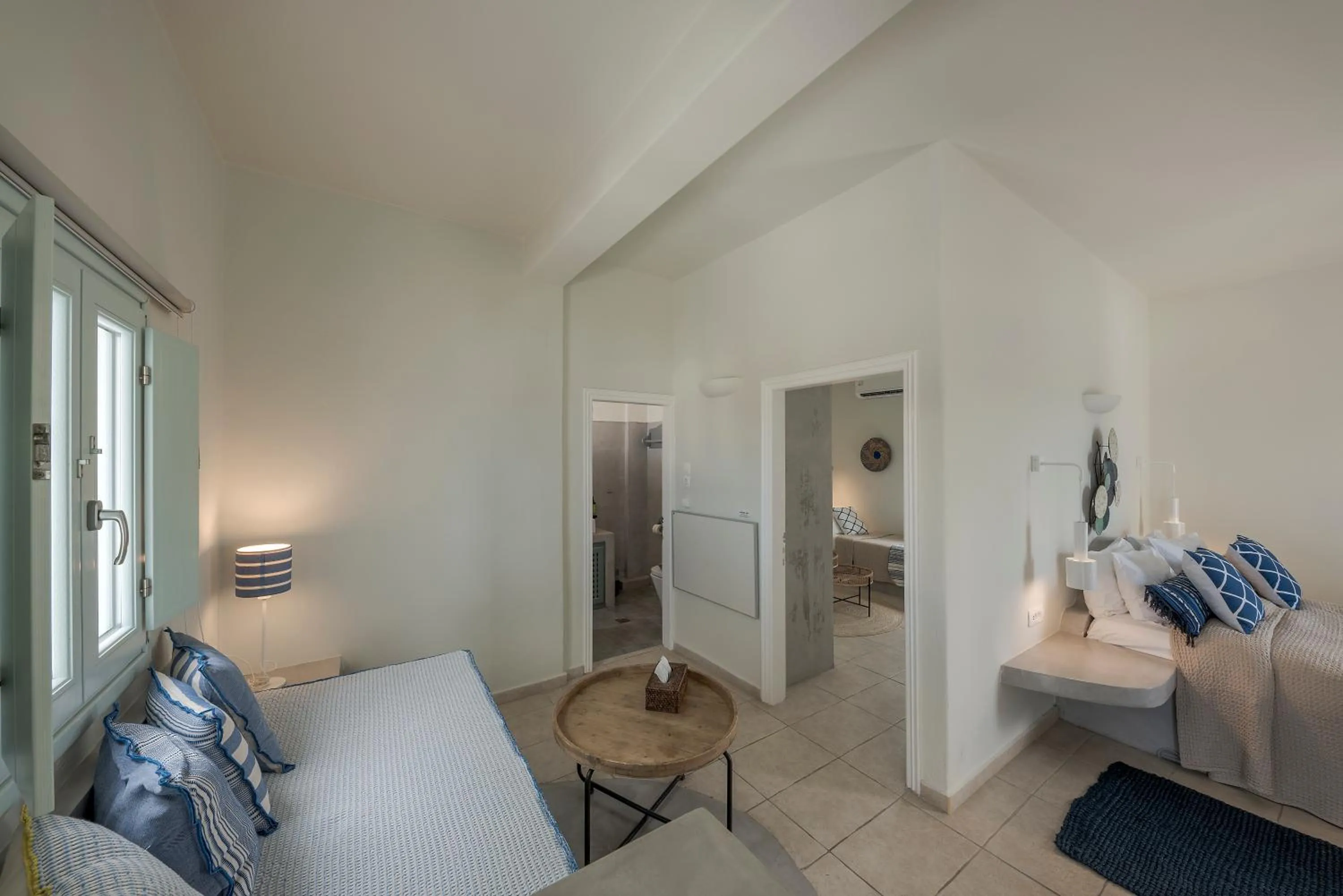 Bed in Blue Dolphins Apartments