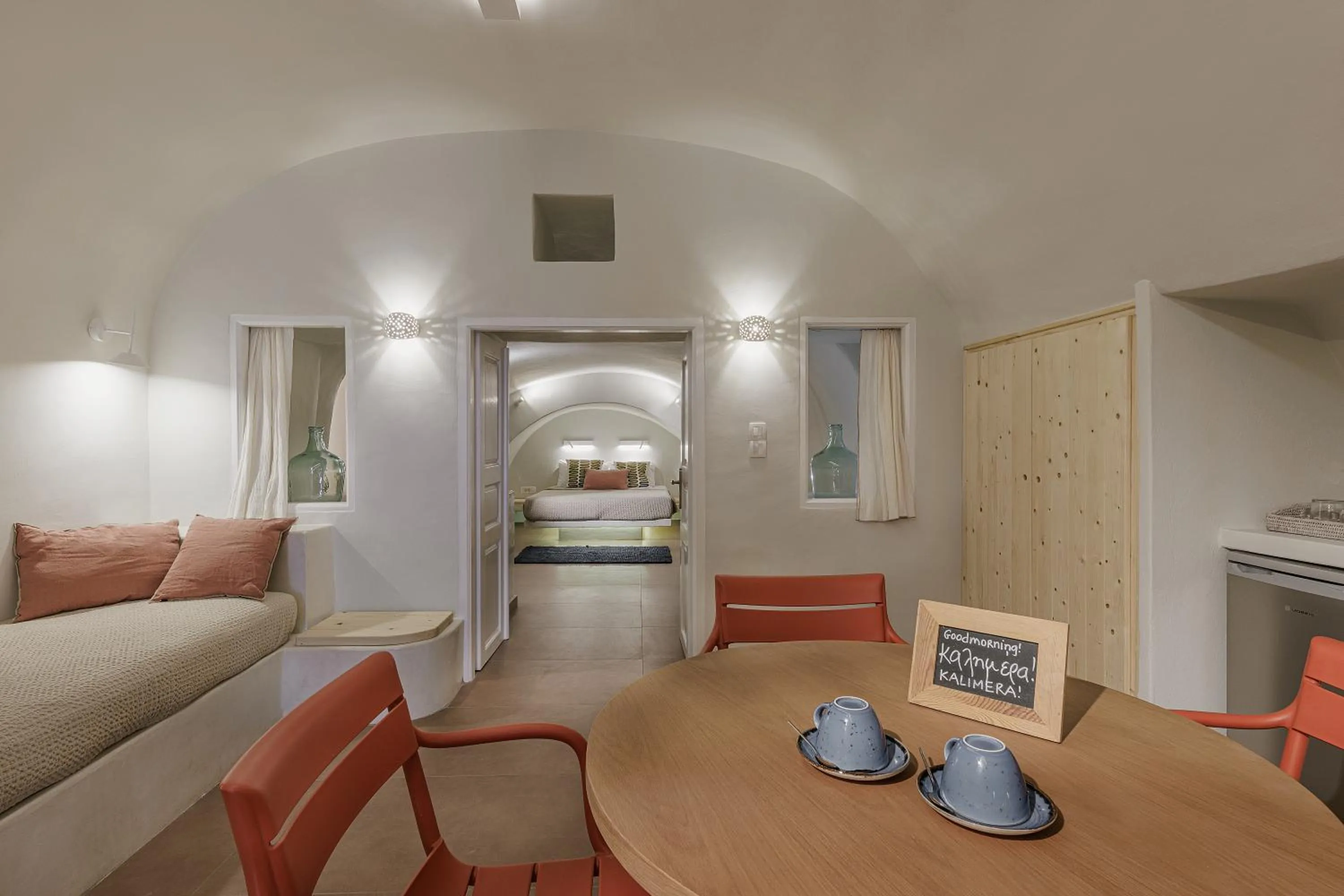 Blue Dolphins Apartments