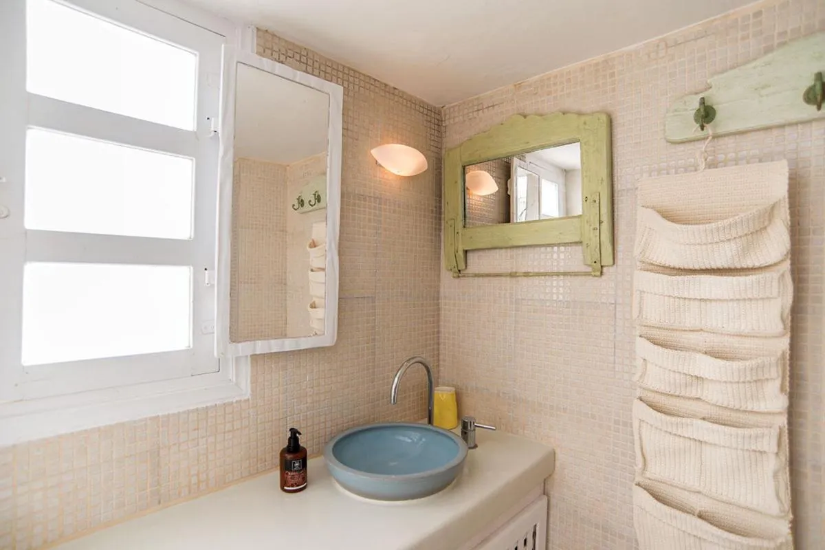 Bathroom in Blue Dolphins Apartments