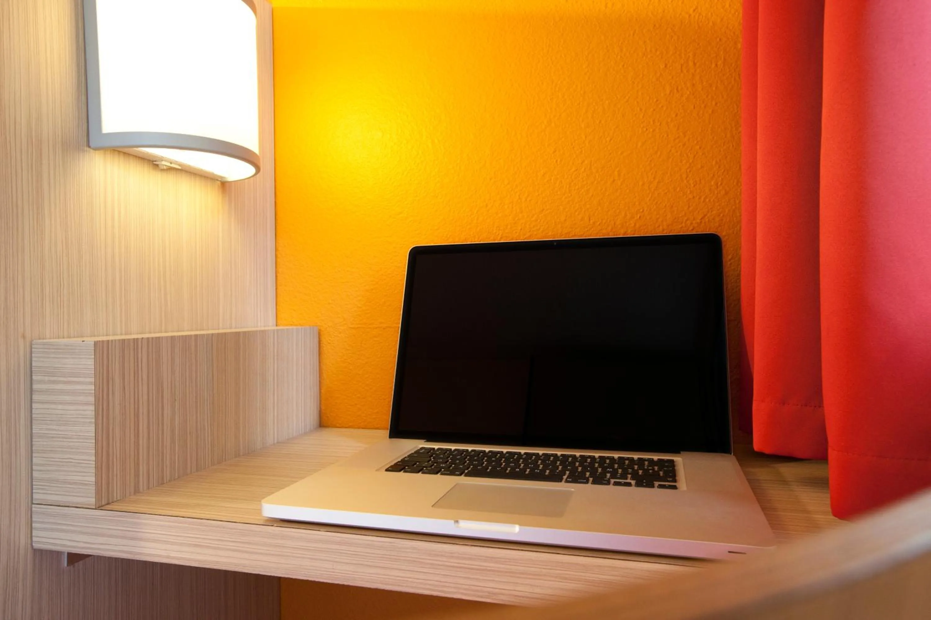 TV and multimedia in Première Classe Toulouse Nord - L'Union