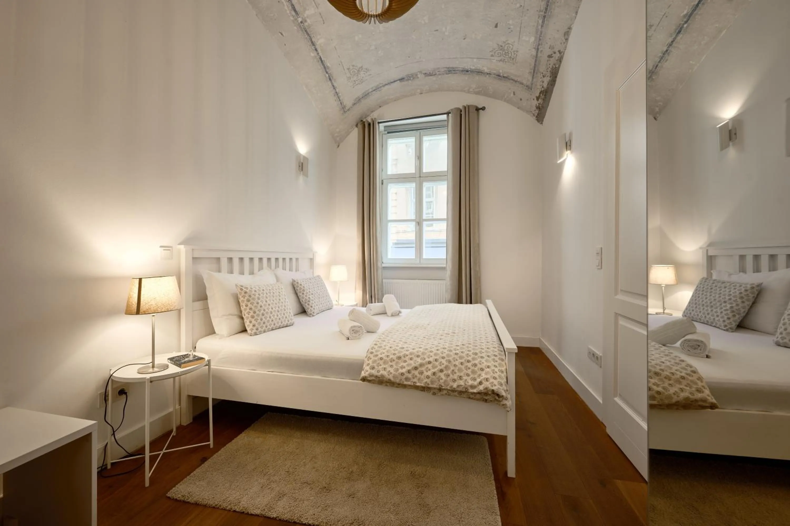Deluxe Apartment Talia by Irundo