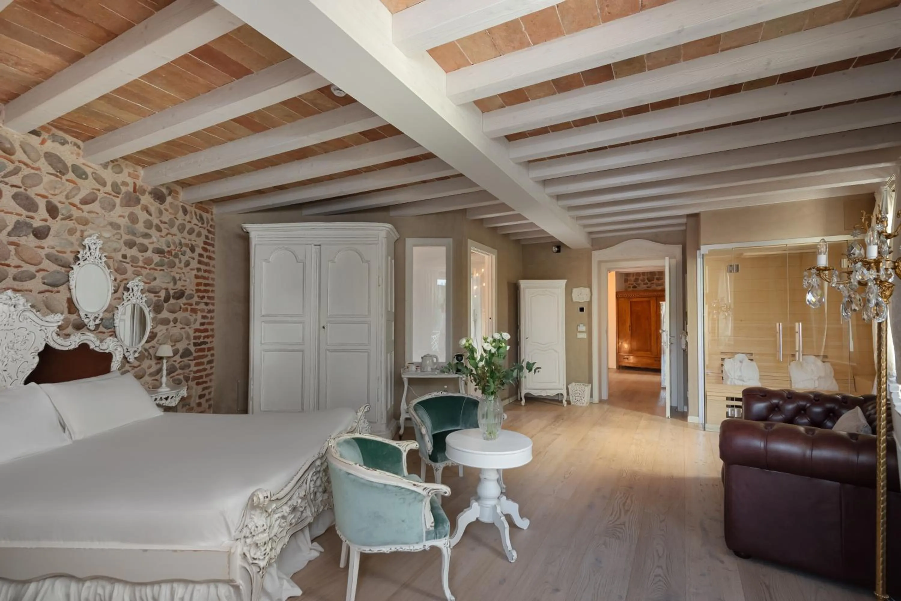 Bed in Regia Rosetta - Royal Rooms Borghetto