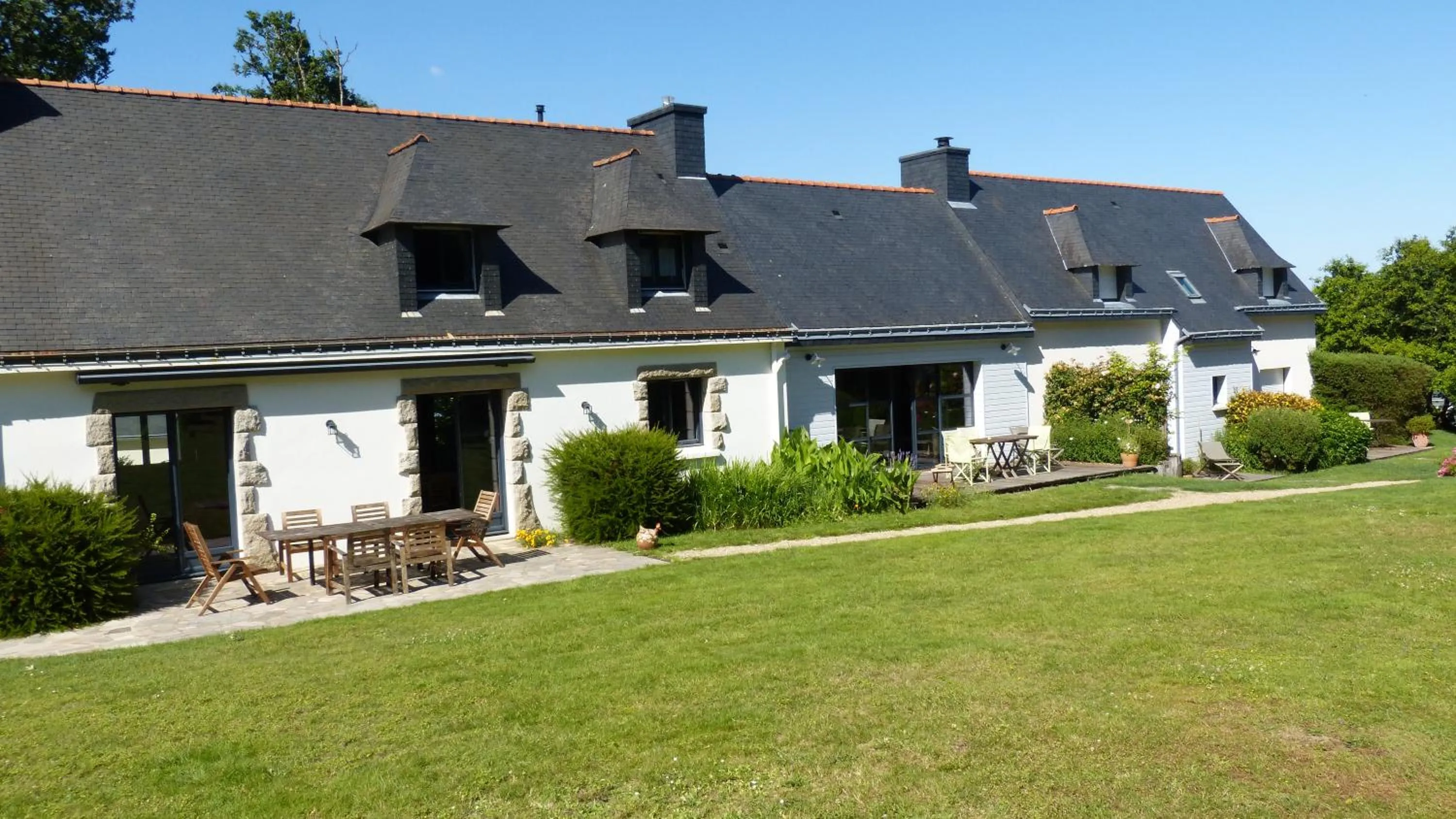 Property building in l'Arbre Voyageur