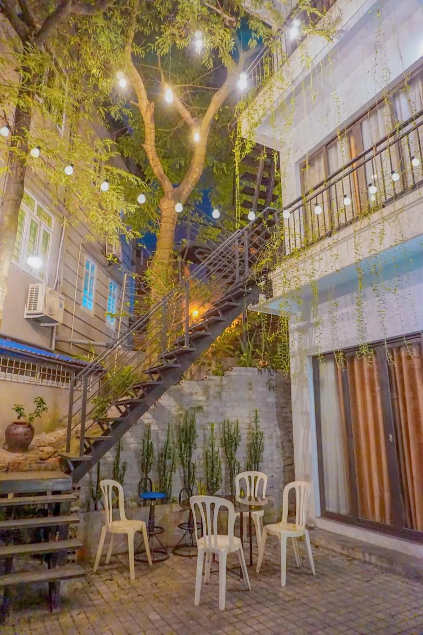 Property building in The Bay - Ha Long Homestay