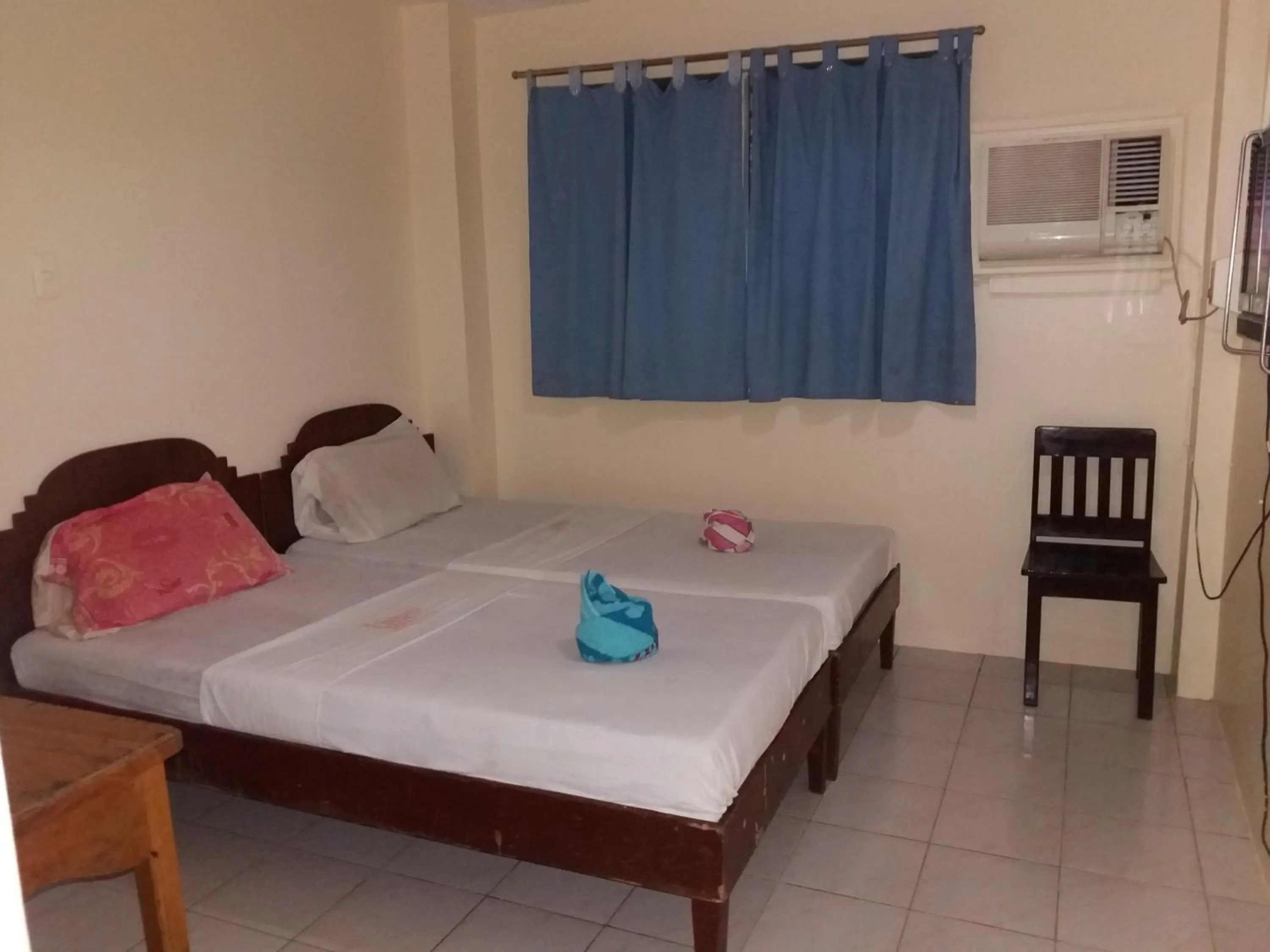 Bed in Bee Hub Pension