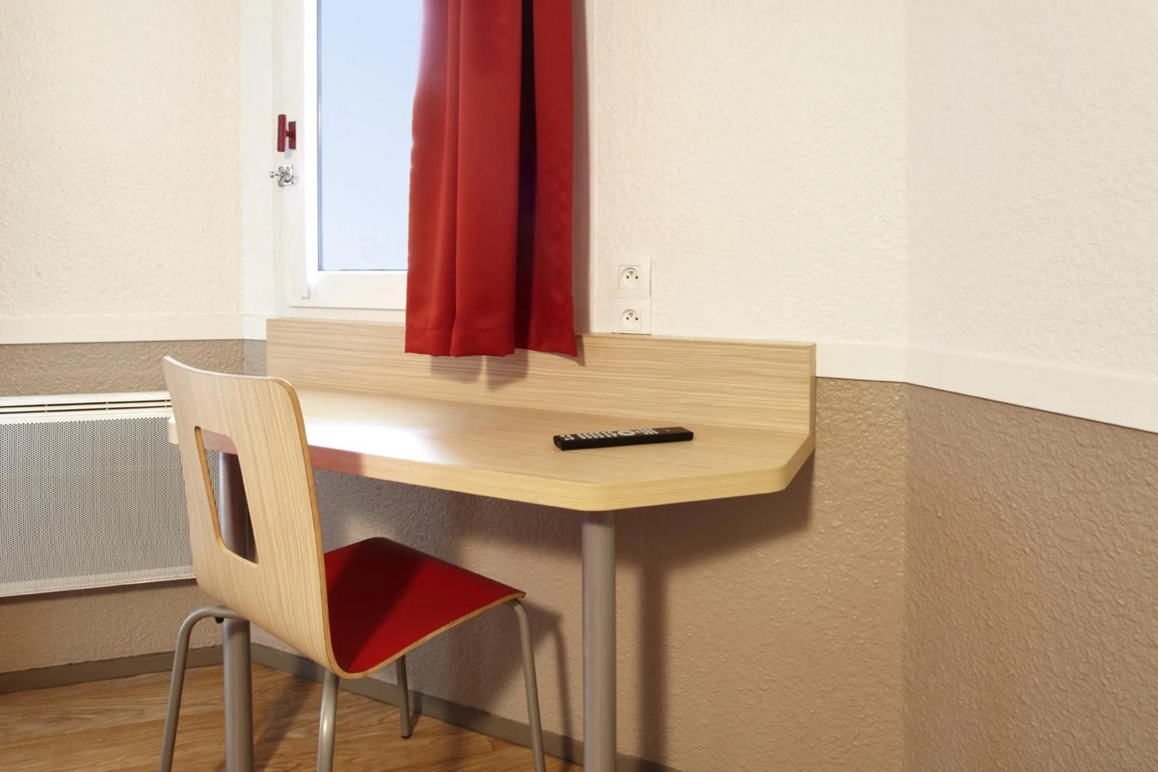 Bedroom in Hotel HECO Lyon sud Vienne