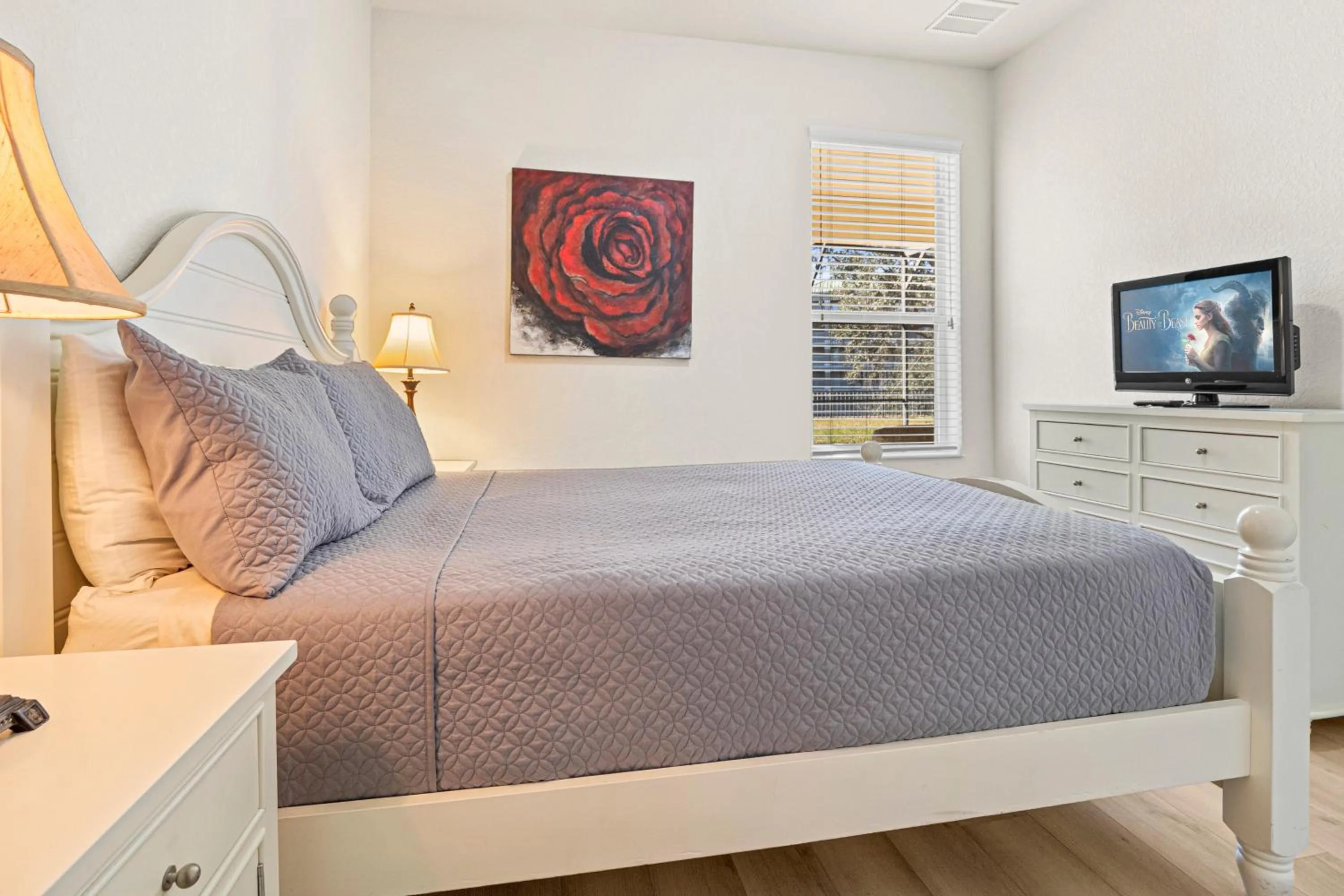 Bed in Flagstone Villa