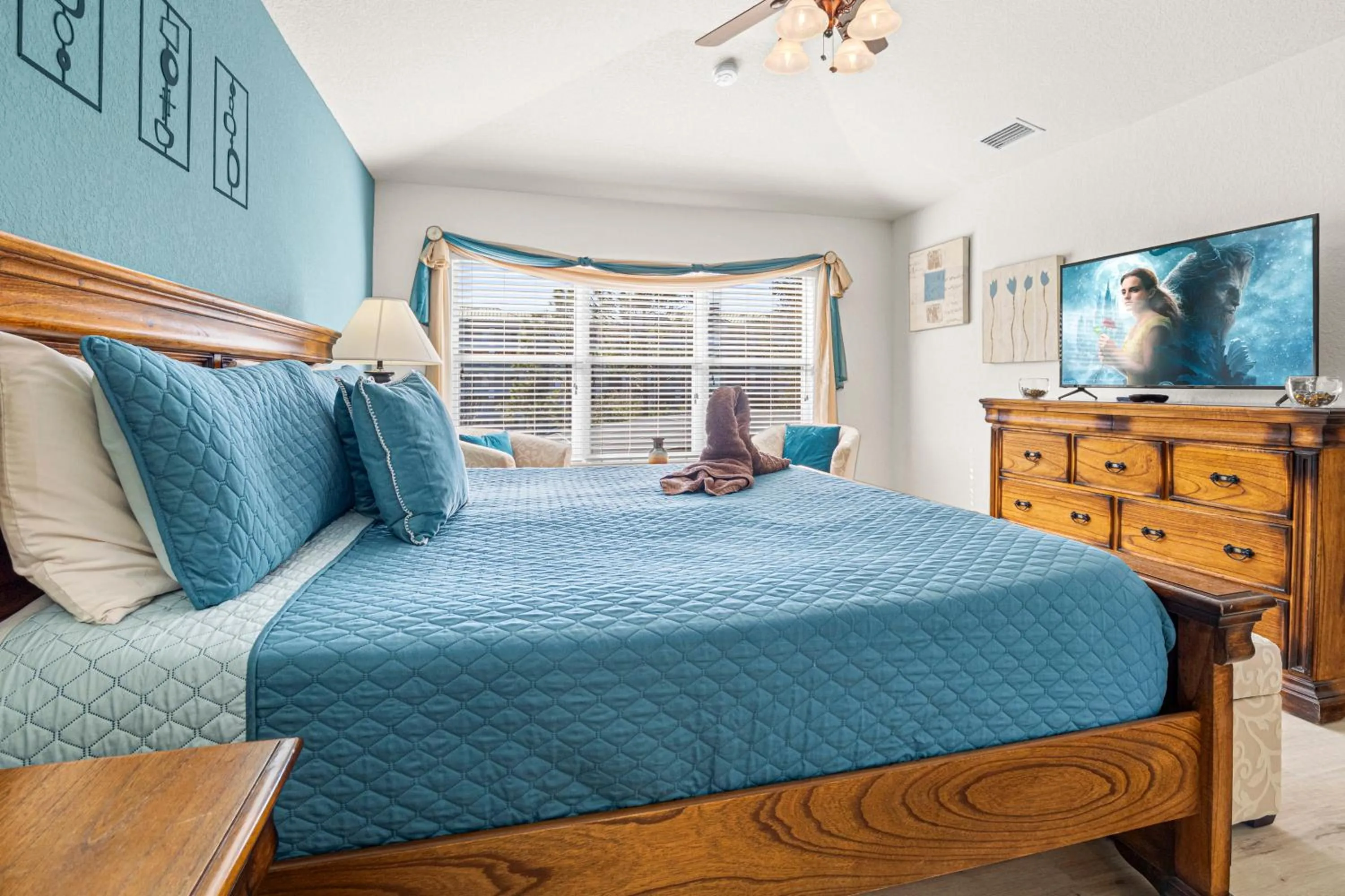 Bed in Flagstone Villa