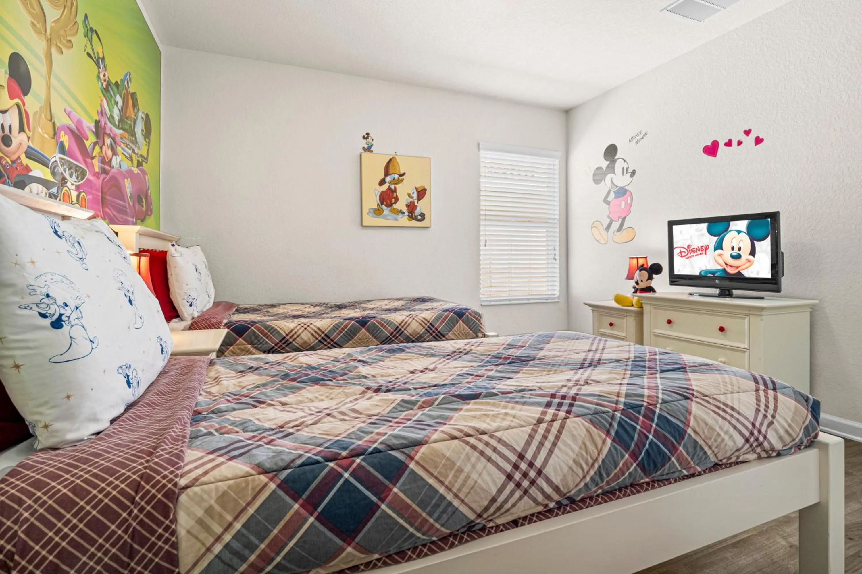 Bed in Flagstone Villa