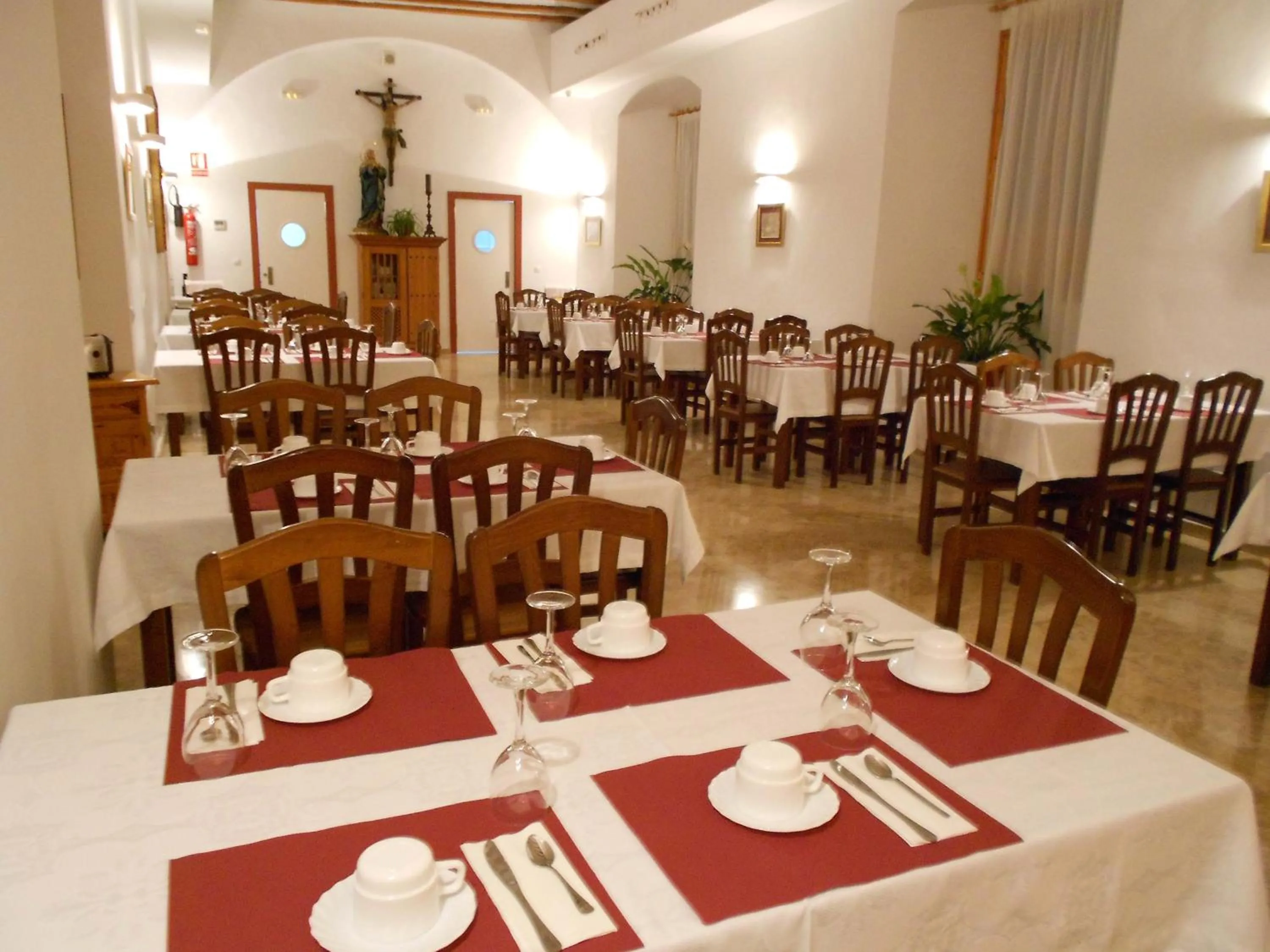 Restaurant/places to eat in Nuestra Señora del Carmen