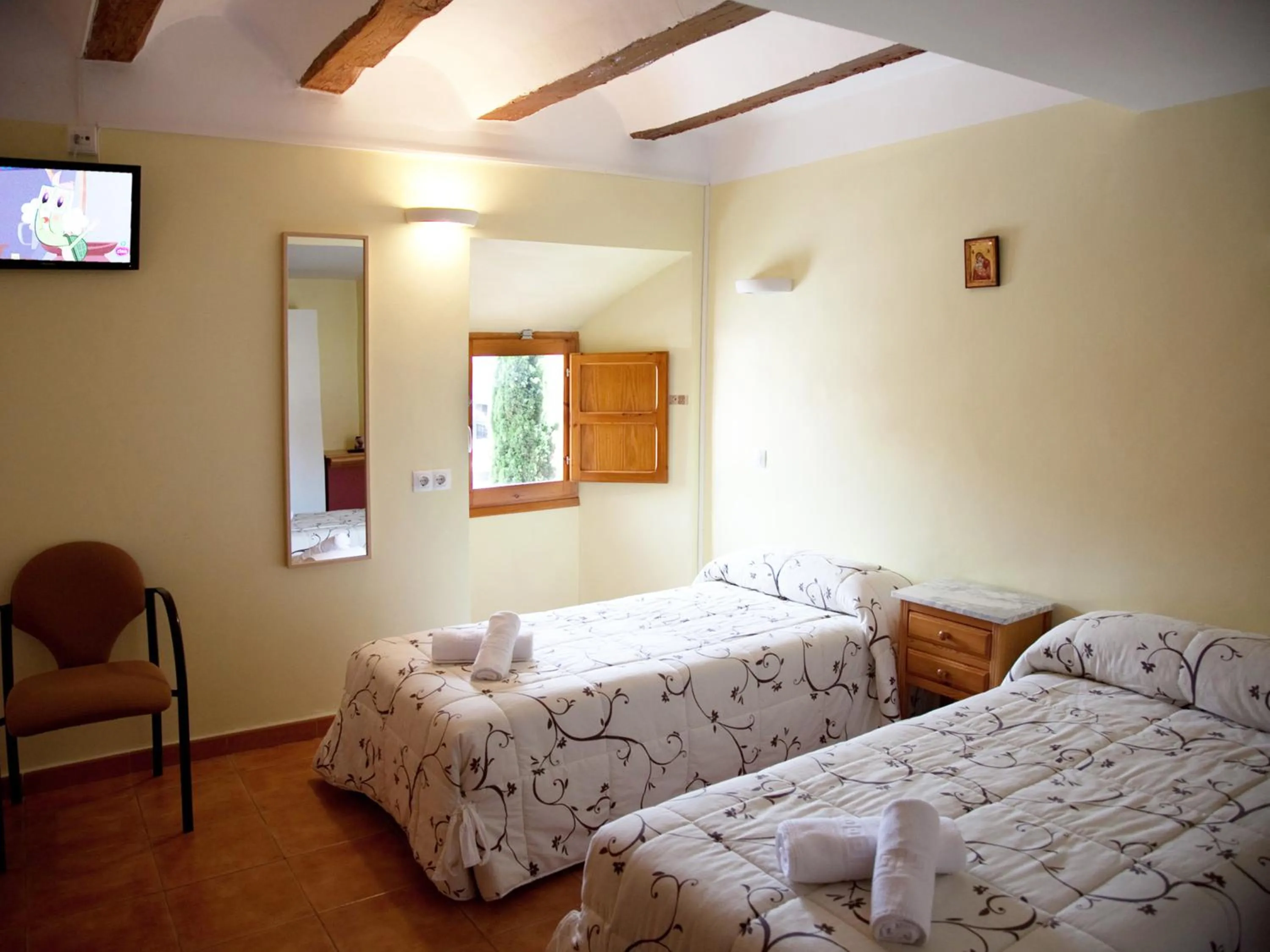 Photo of the whole room, Bed in Nuestra Señora del Carmen