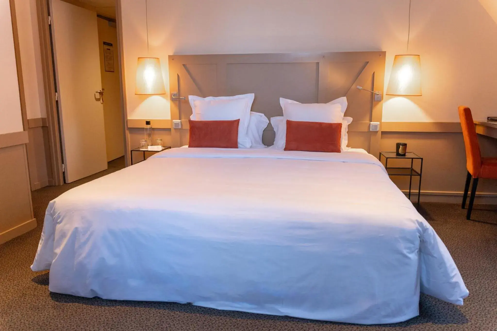 Bed in La Maison des Armateurs Bed in La Maison des Armateurs