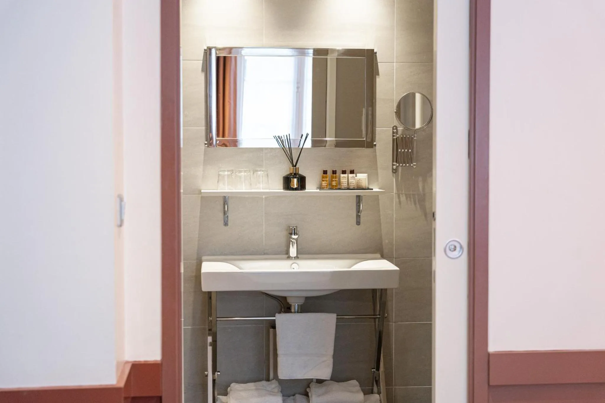 Bathroom in La Maison des Armateurs