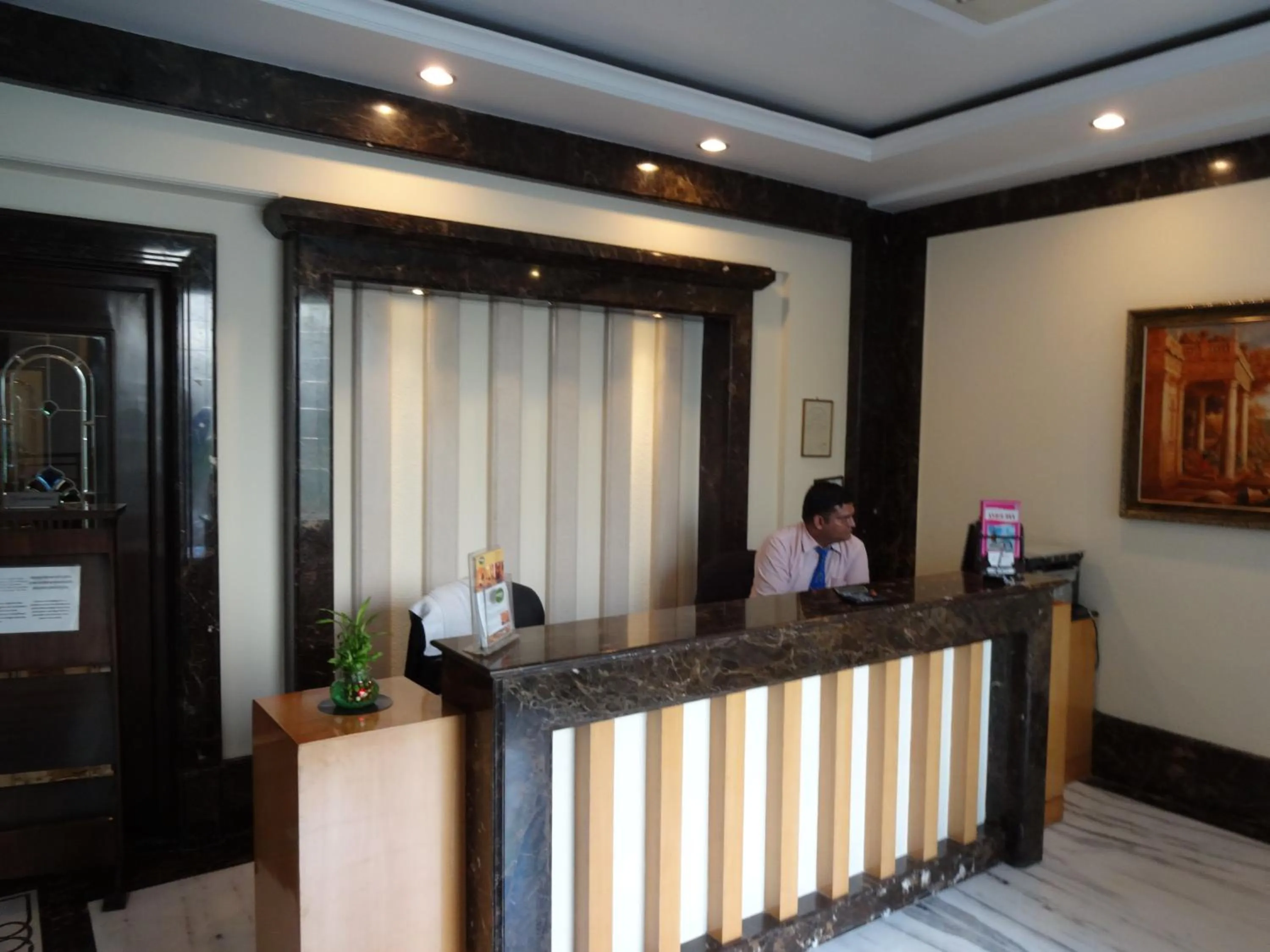 Lobby or reception, Lobby/Reception in Florence Inn