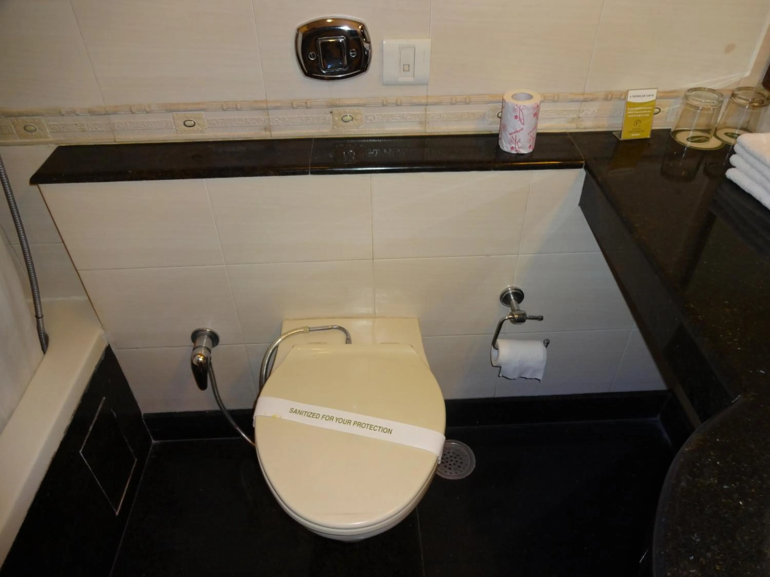 Toilet, Bathroom in Florence Inn