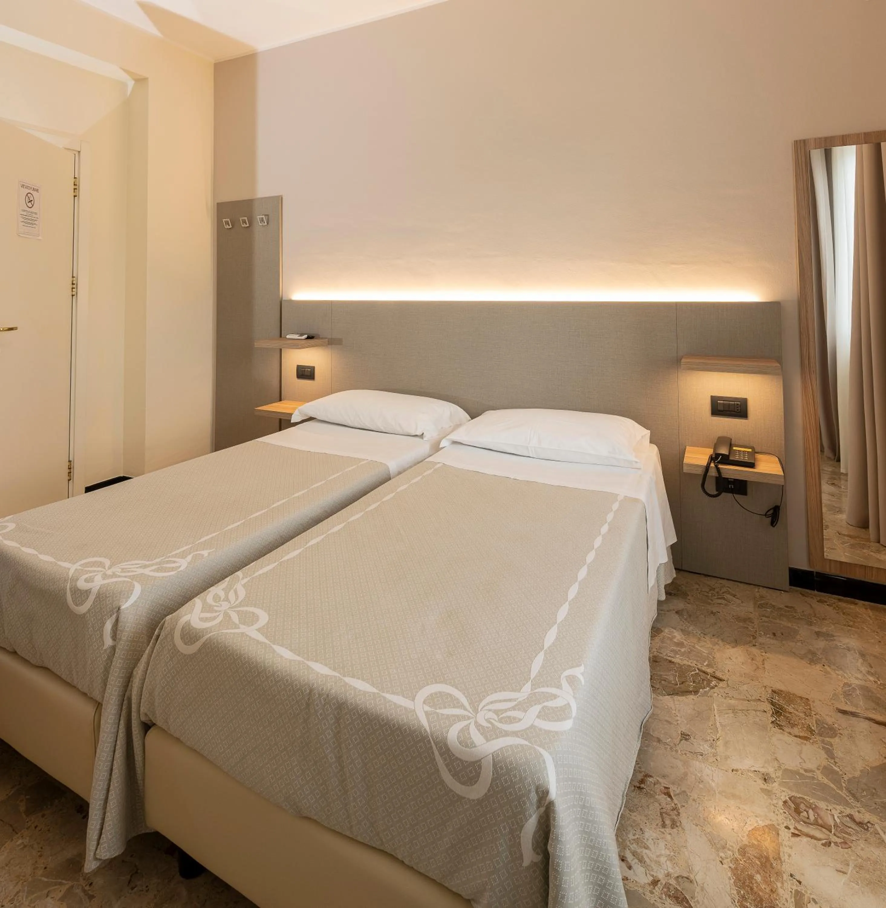 Bed in Hotel La Rotonda