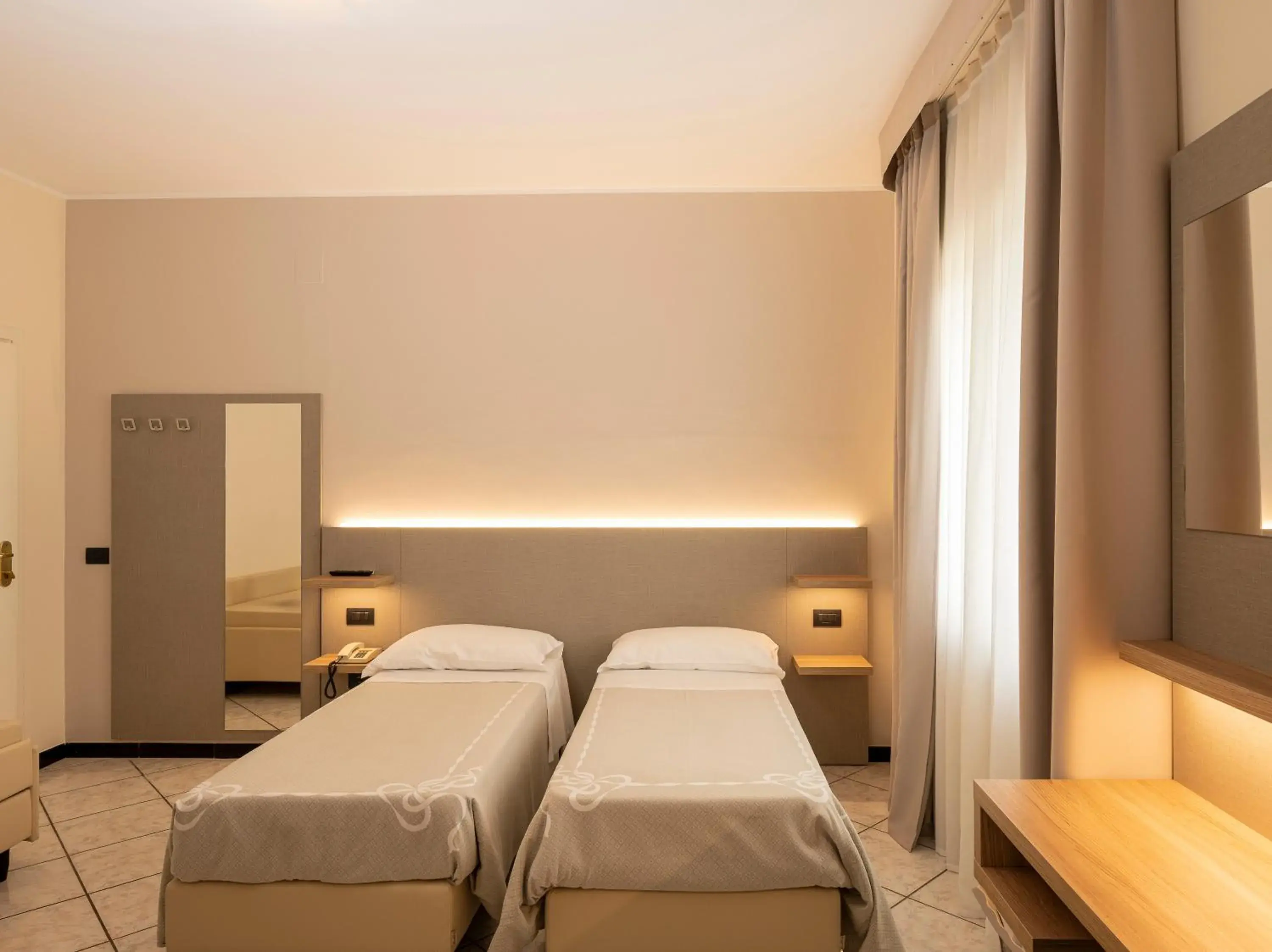 Twin Room in Hotel La Rotonda Twin Room in Hotel La Rotonda