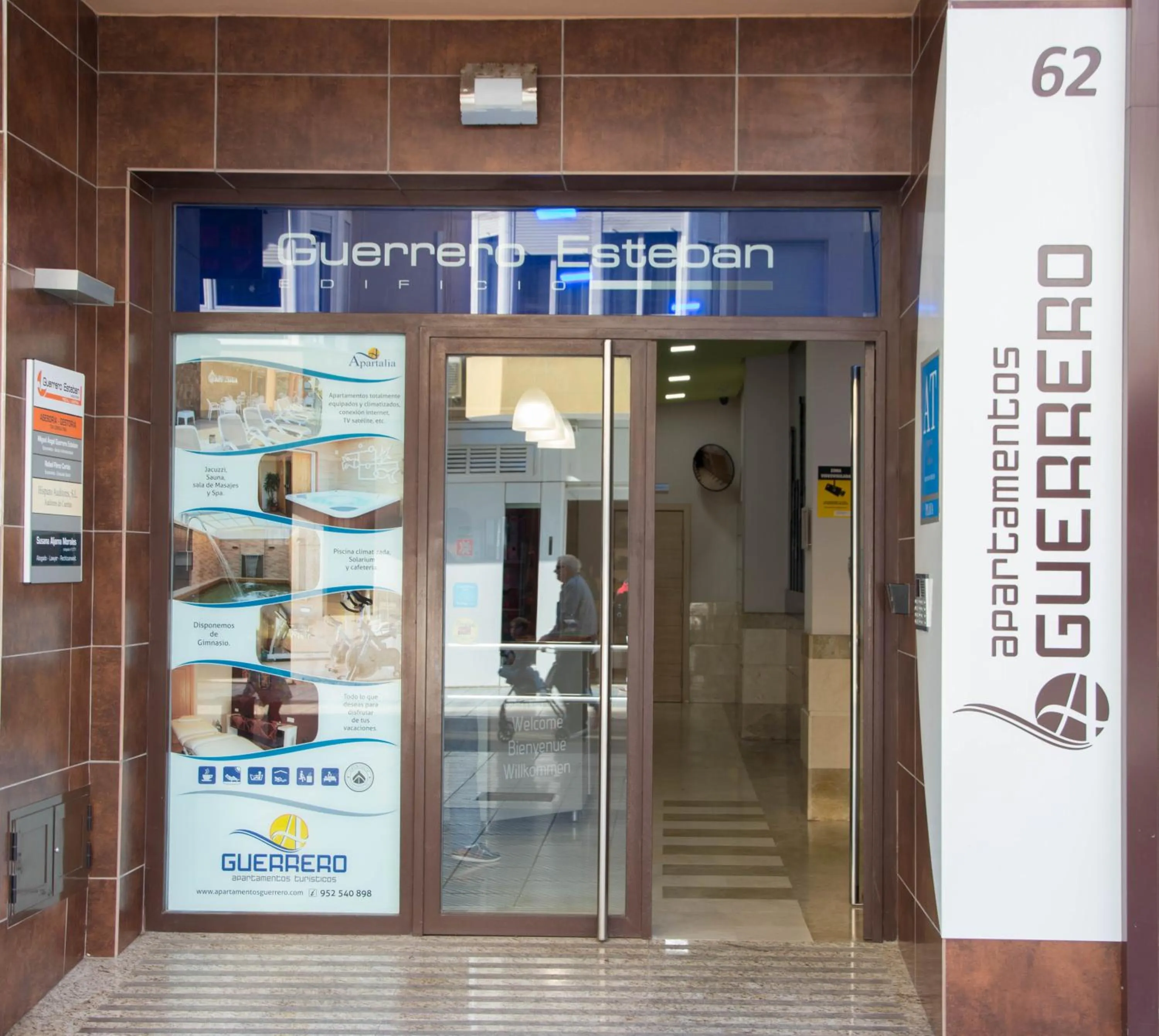 Facade/entrance in Apartamentos Guerrero