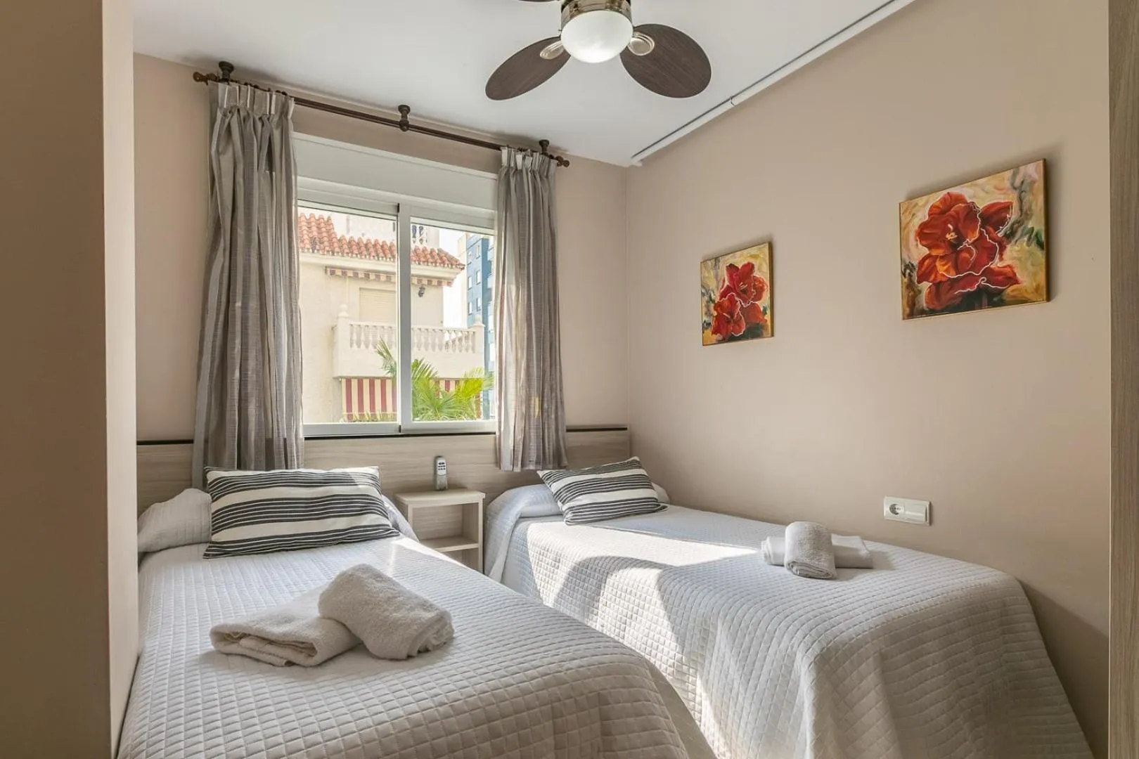 Bedroom, Bed in Apartamentos Guerrero