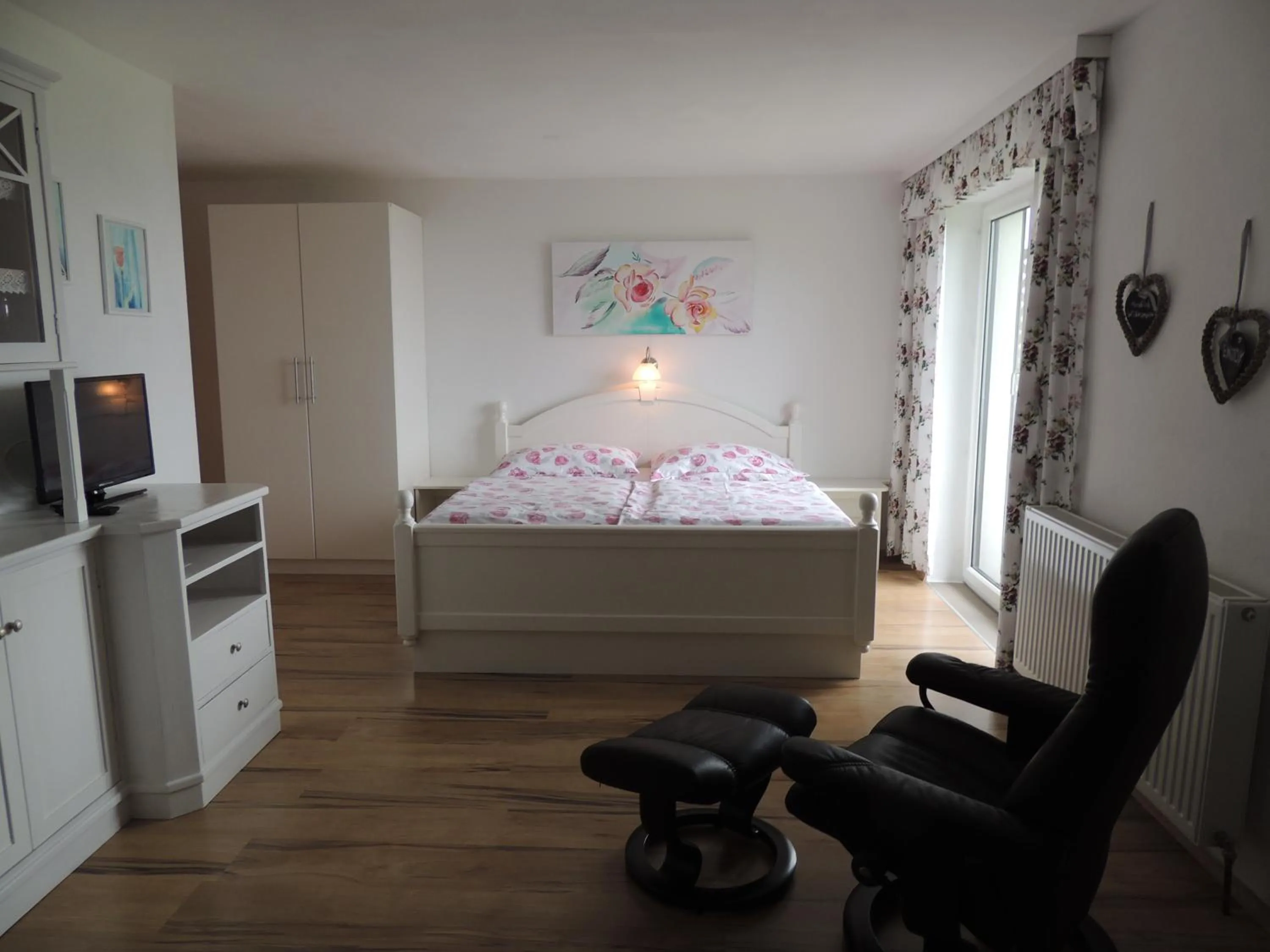 Bed in Ferienwohnungen Schöbringer