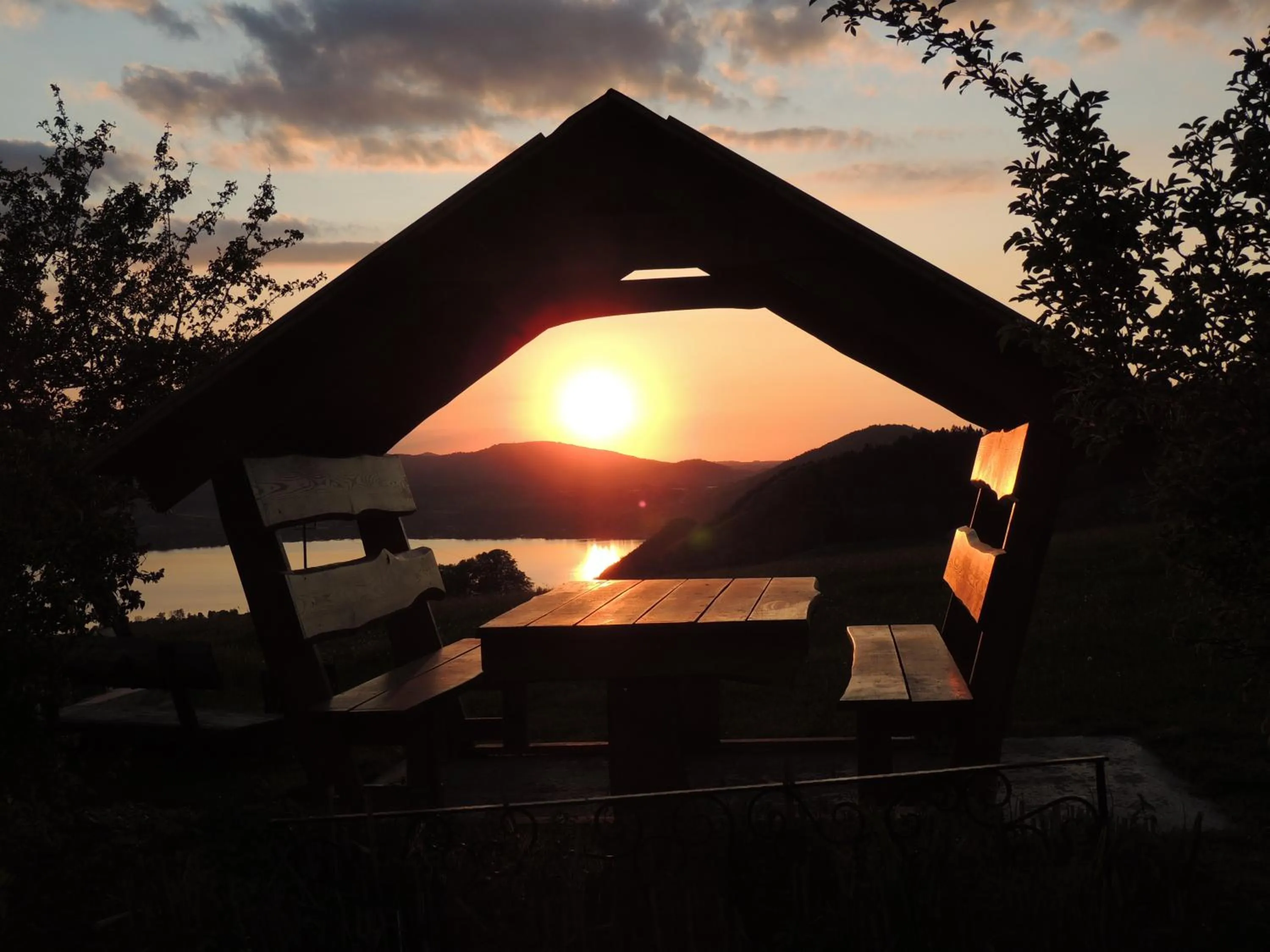 Sunset in Ferienwohnungen Schöbringer