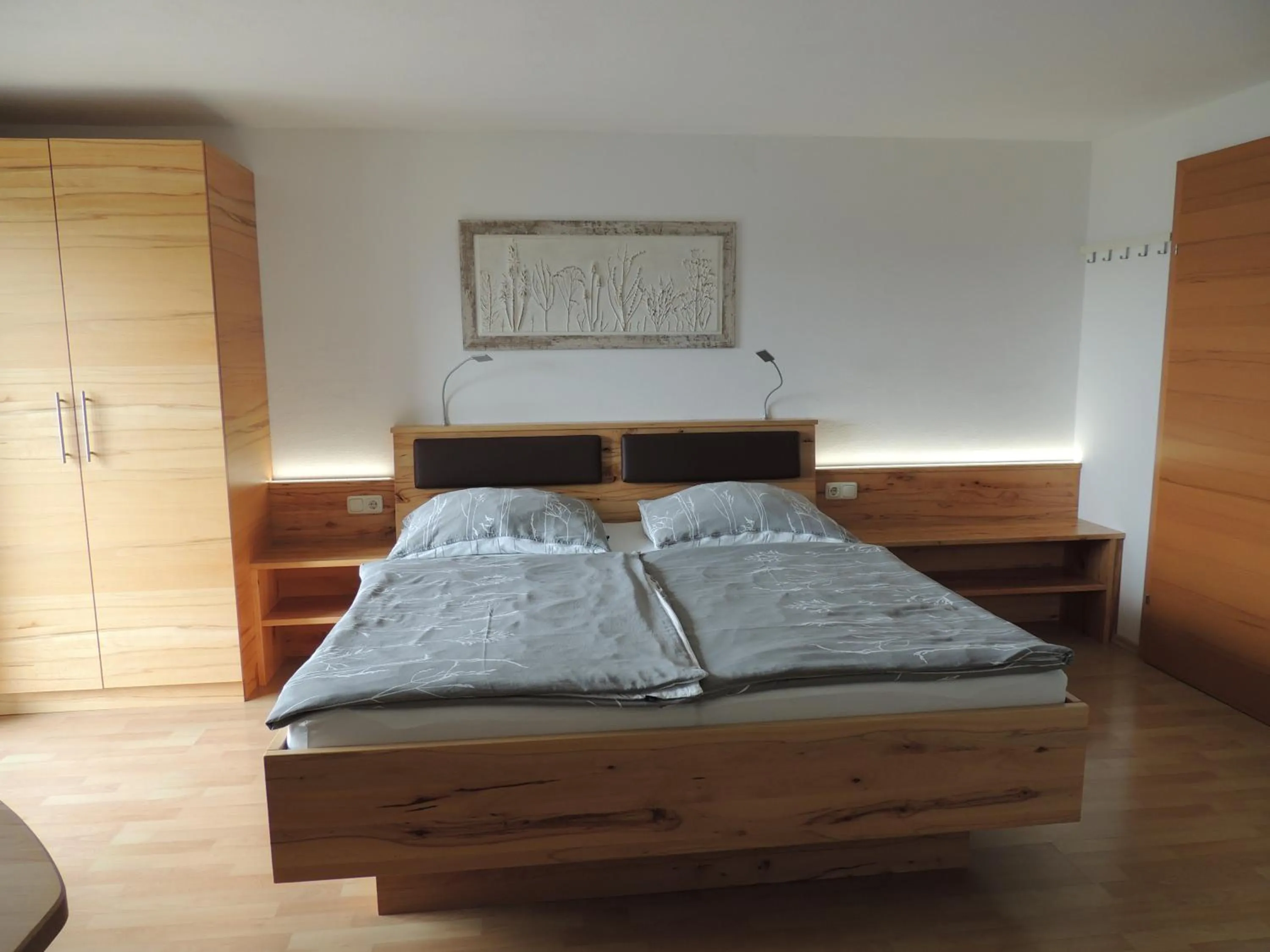 Bed in Ferienwohnungen Schöbringer
