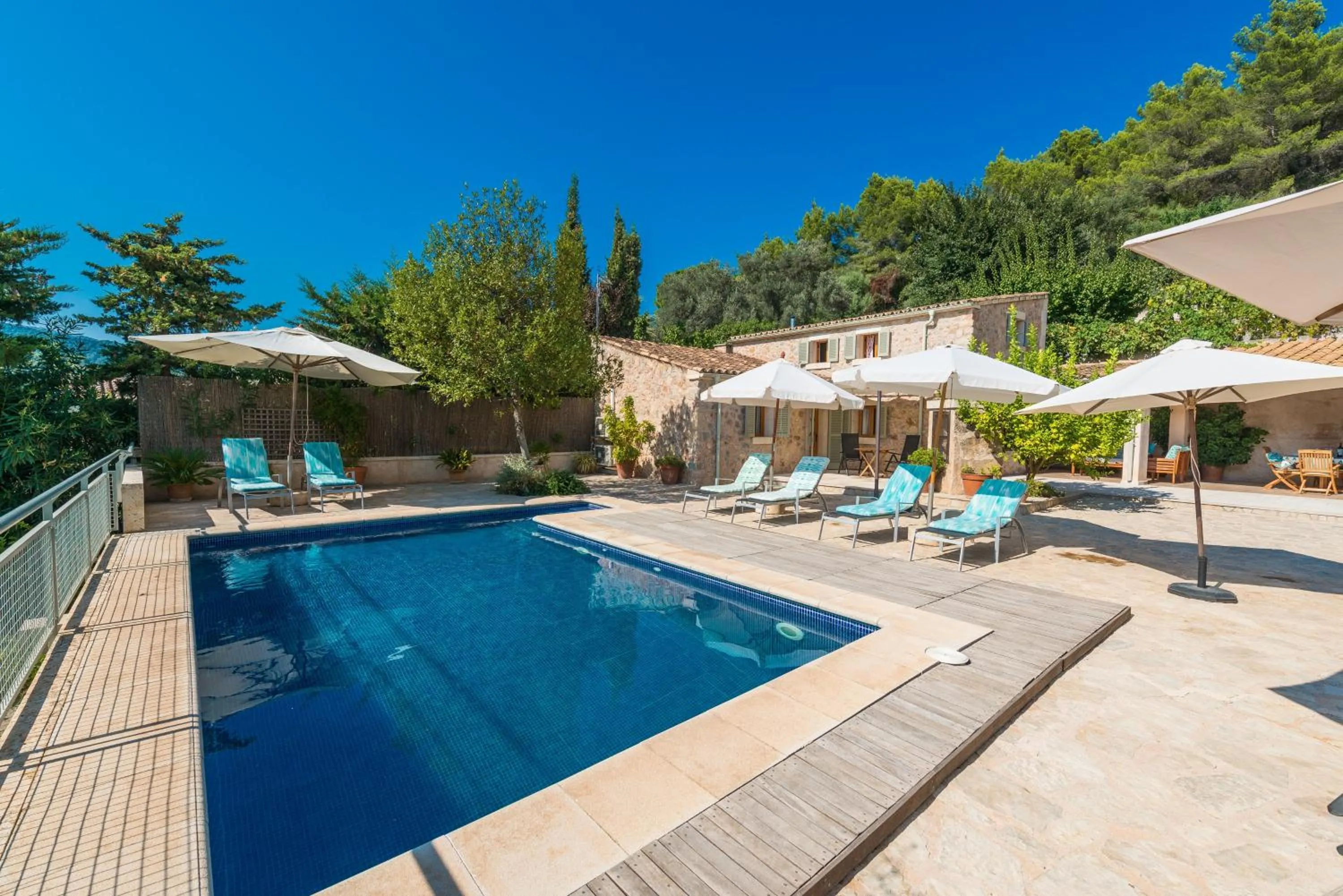 Property building in Finca Coster