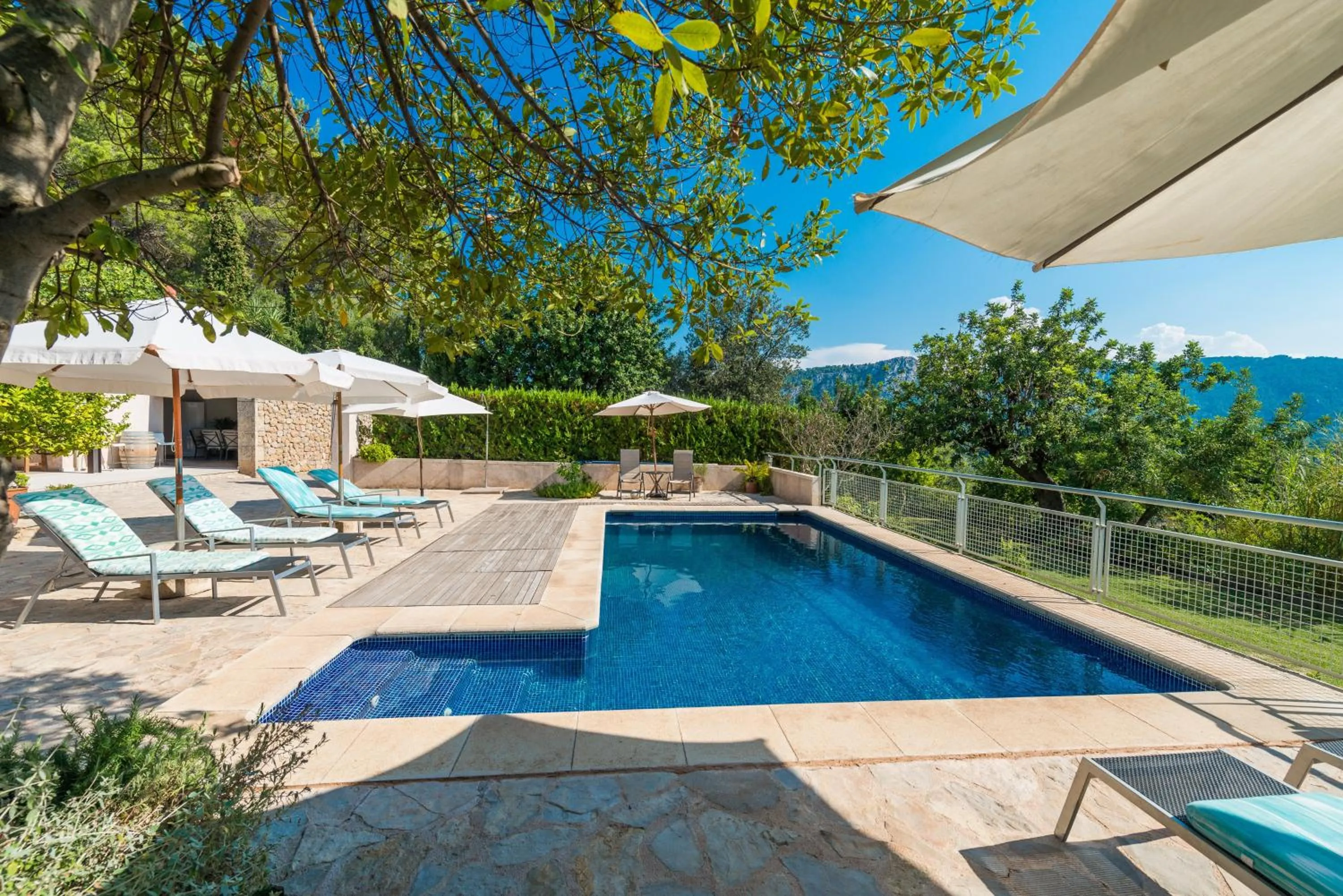 Property building in Finca Coster