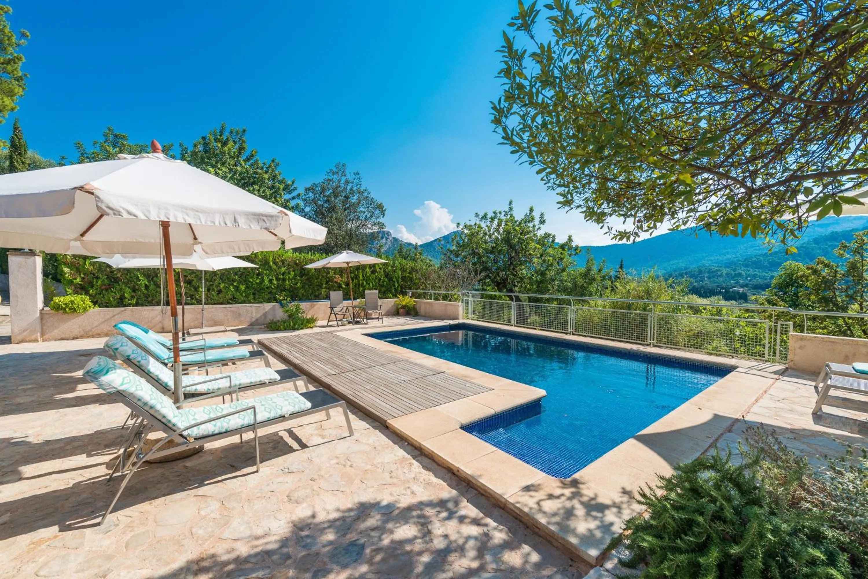 Property building in Finca Coster