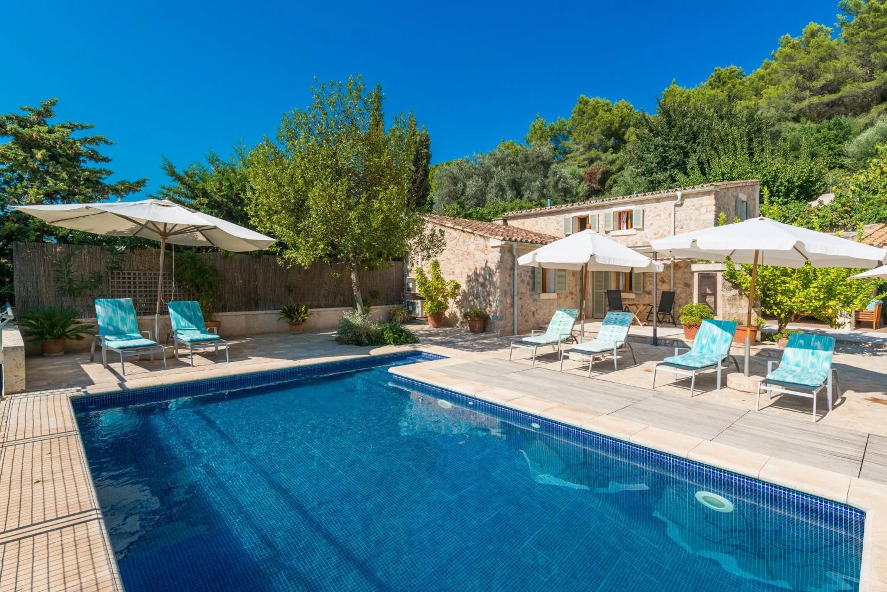 Property building in Finca Coster