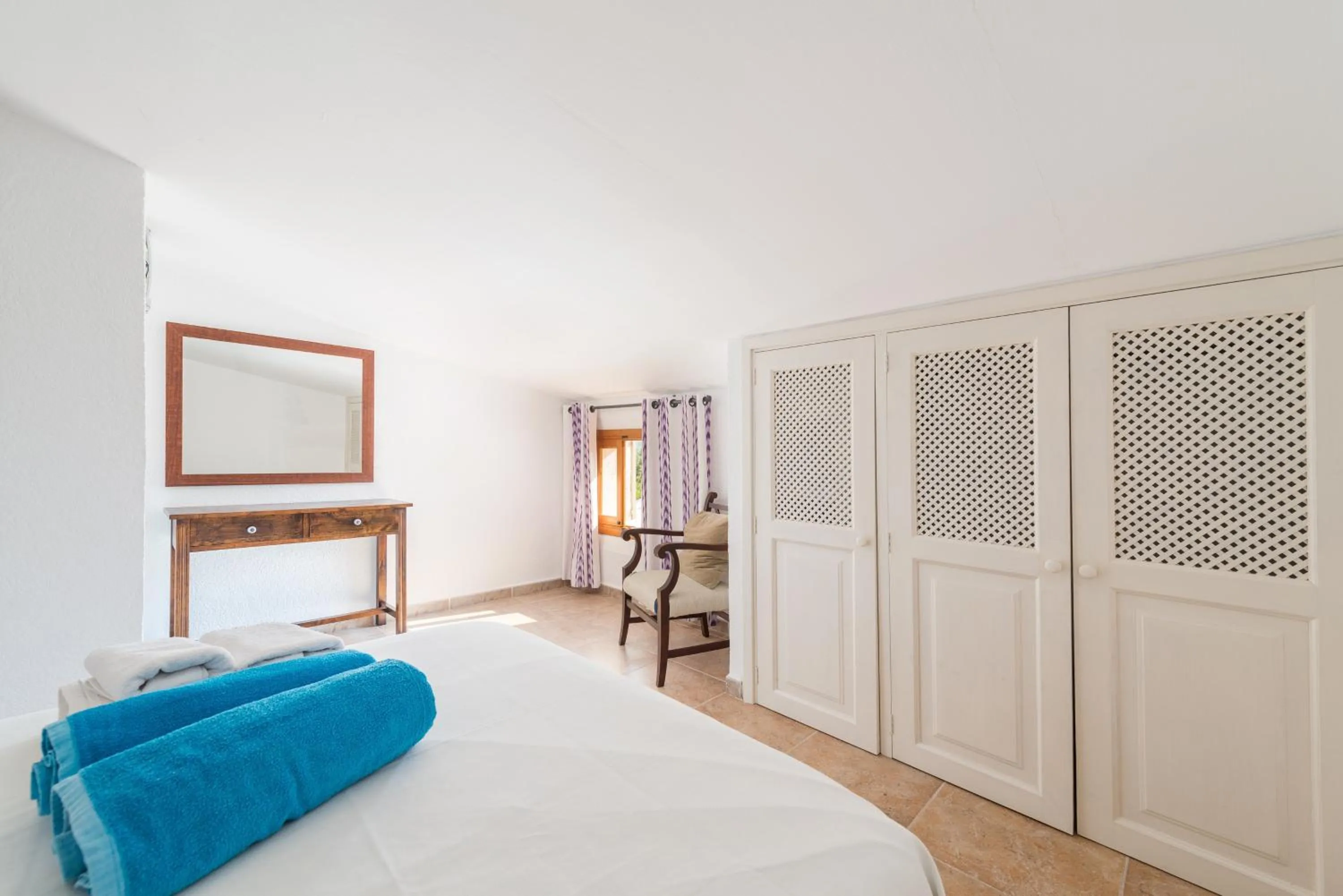 Living room, Bed in Finca Coster